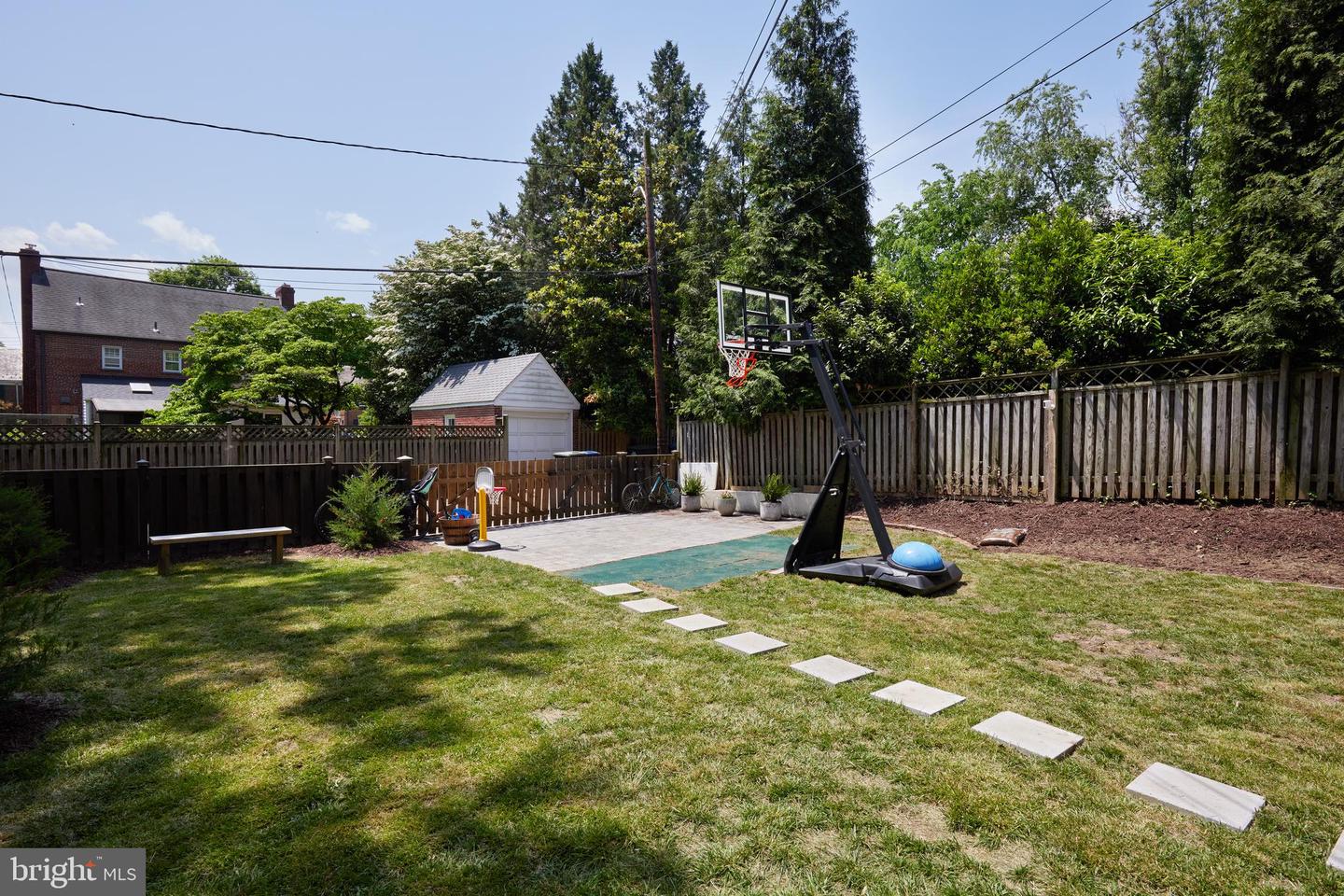 4826 BUTTERWORTH PL NW, WASHINGTON, District Of Columbia 20016, 3 Bedrooms Bedrooms, ,2 BathroomsBathrooms,Residential,For sale,4826 BUTTERWORTH PL NW,DCDC2199840 MLS # DCDC2199840