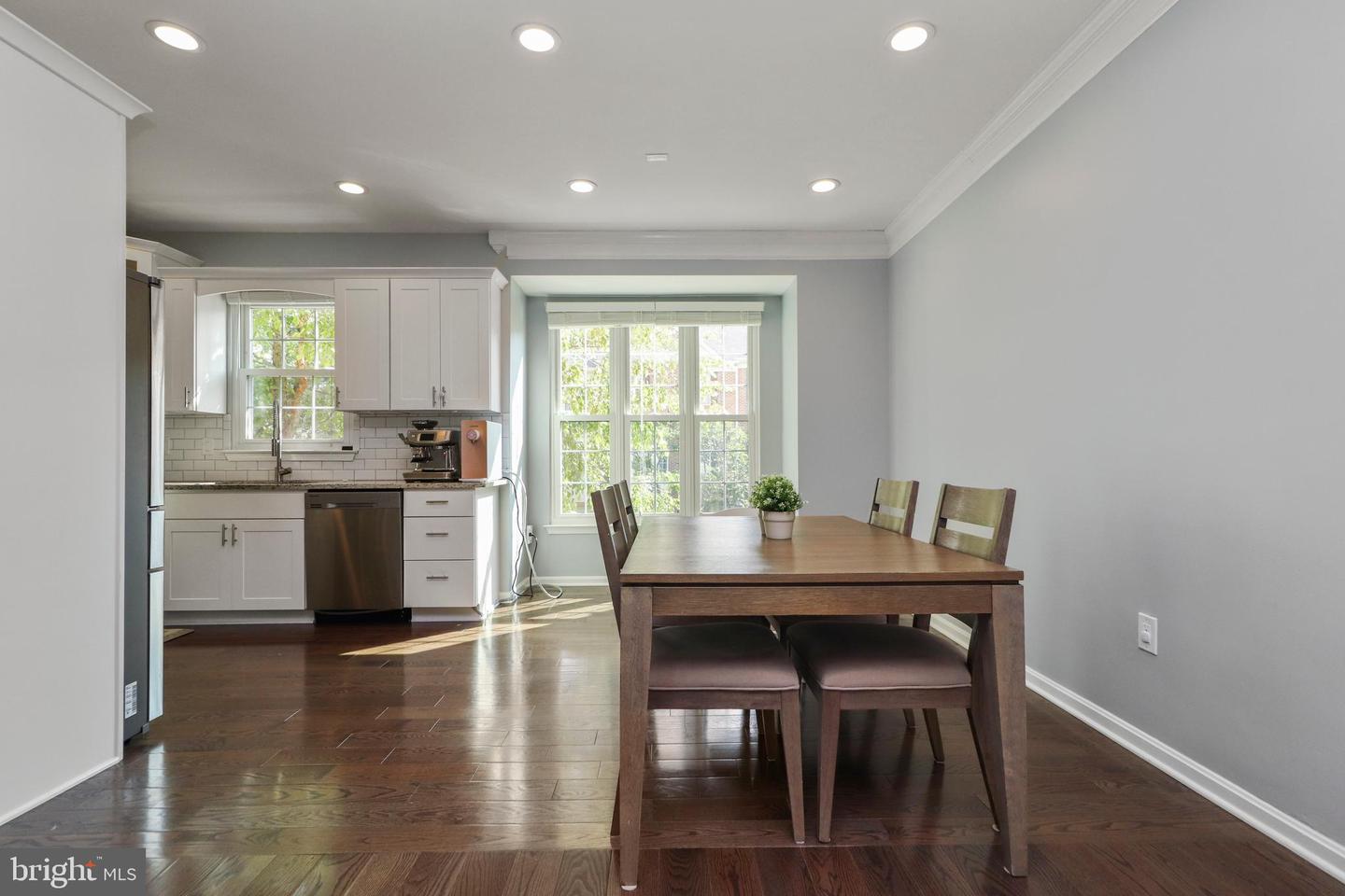 2431 CLOVER FIELD CIR, HERNDON, Virginia 20171, 3 Bedrooms Bedrooms, ,2 BathroomsBathrooms,Residential,For sale,2431 CLOVER FIELD CIR,VAFX2240234 MLS # VAFX2240234