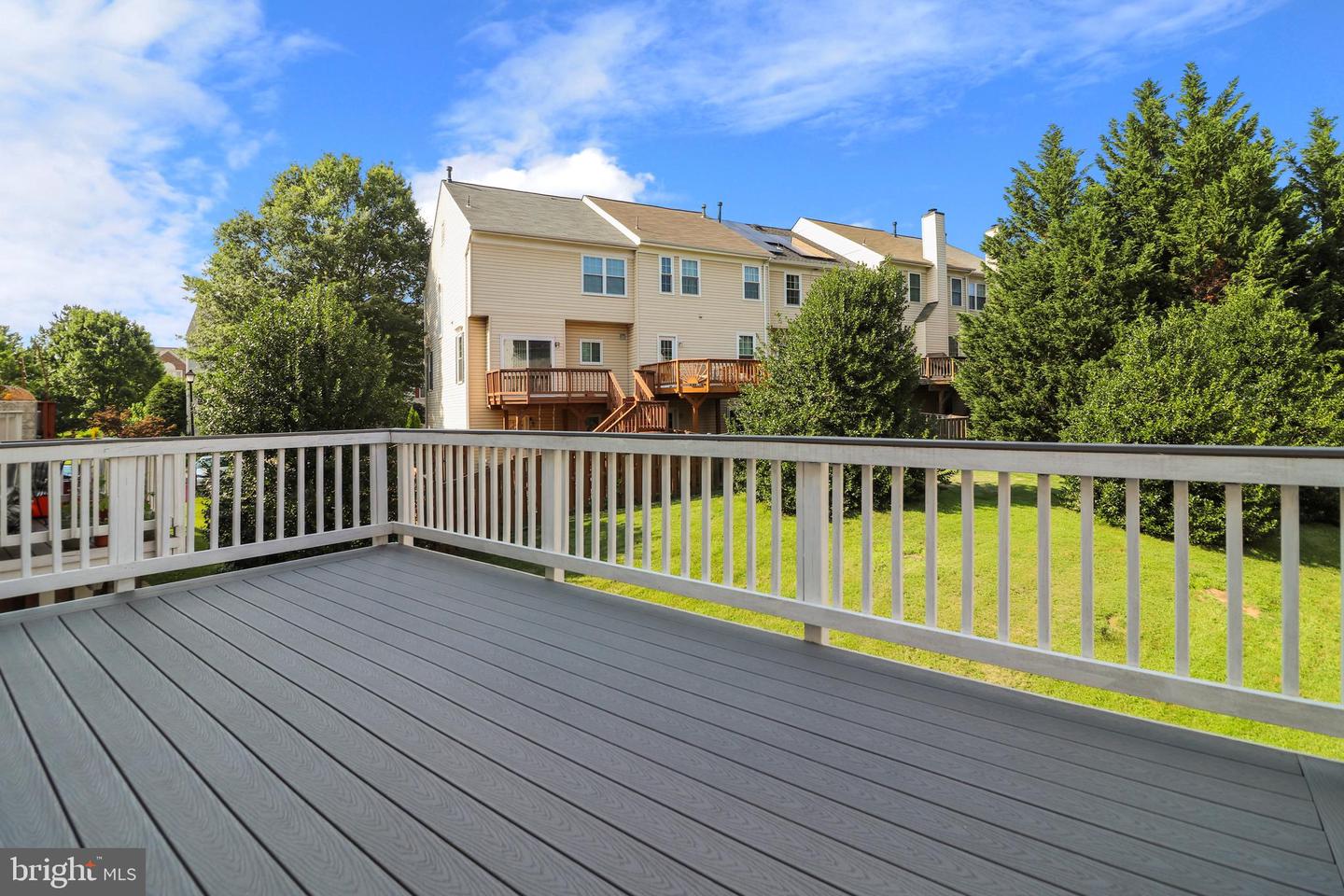 2431 CLOVER FIELD CIR, HERNDON, Virginia 20171, 3 Bedrooms Bedrooms, ,2 BathroomsBathrooms,Residential,For sale,2431 CLOVER FIELD CIR,VAFX2240234 MLS # VAFX2240234