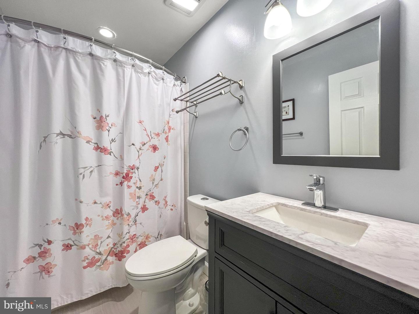 2431 CLOVER FIELD CIR, HERNDON, Virginia 20171, 3 Bedrooms Bedrooms, ,2 BathroomsBathrooms,Residential,For sale,2431 CLOVER FIELD CIR,VAFX2240234 MLS # VAFX2240234