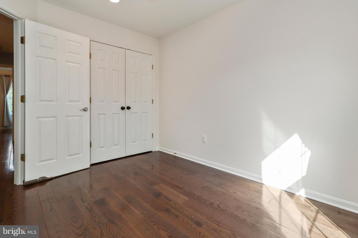 2431 CLOVER FIELD CIR, HERNDON, Virginia 20171, 3 Bedrooms Bedrooms, ,2 BathroomsBathrooms,Residential,For sale,2431 CLOVER FIELD CIR,VAFX2240234 MLS # VAFX2240234