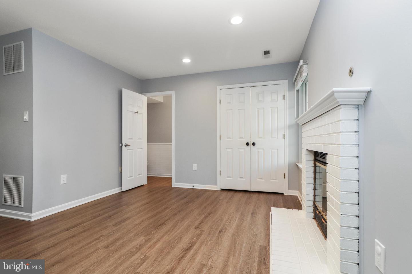 2431 CLOVER FIELD CIR, HERNDON, Virginia 20171, 3 Bedrooms Bedrooms, ,2 BathroomsBathrooms,Residential,For sale,2431 CLOVER FIELD CIR,VAFX2240234 MLS # VAFX2240234