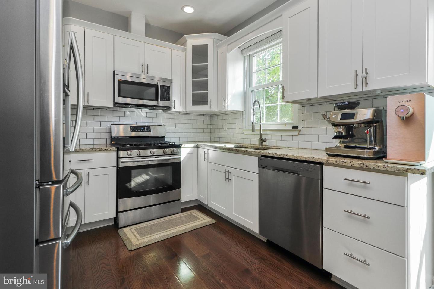2431 CLOVER FIELD CIR, HERNDON, Virginia 20171, 3 Bedrooms Bedrooms, ,2 BathroomsBathrooms,Residential,For sale,2431 CLOVER FIELD CIR,VAFX2240234 MLS # VAFX2240234