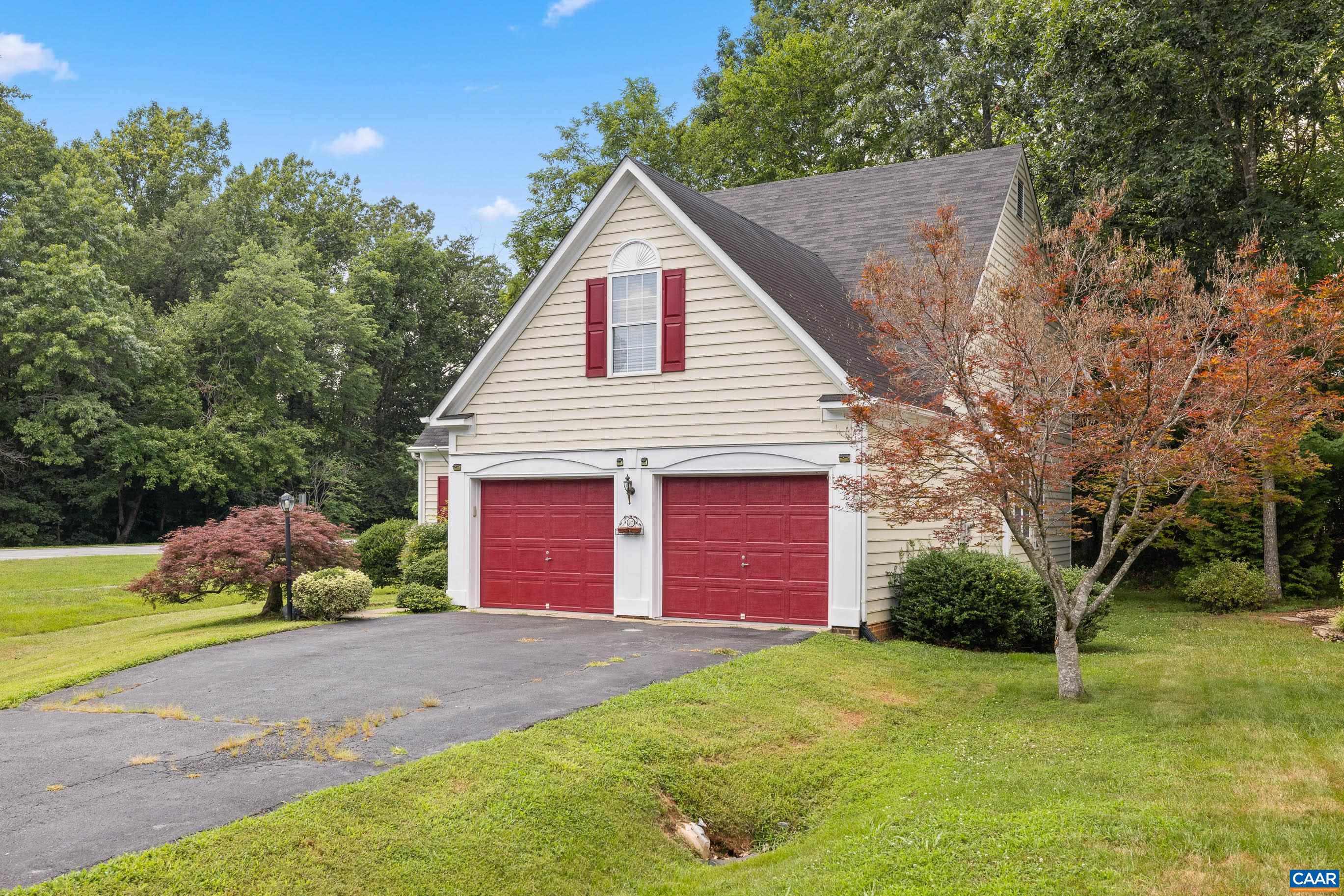 2040 WHISPERING WOODS DR, CHARLOTTESVILLE, Virginia 22911, 4 Bedrooms Bedrooms, ,2 BathroomsBathrooms,Residential,2040 WHISPERING WOODS DR,666671 MLS # 666671