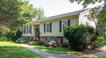 464 WOODLANDS RD, CHARLOTTESVILLE, Virginia 22901, 4 Bedrooms Bedrooms, ,3 BathroomsBathrooms,Residential,464 WOODLANDS RD,666672 MLS # 666672