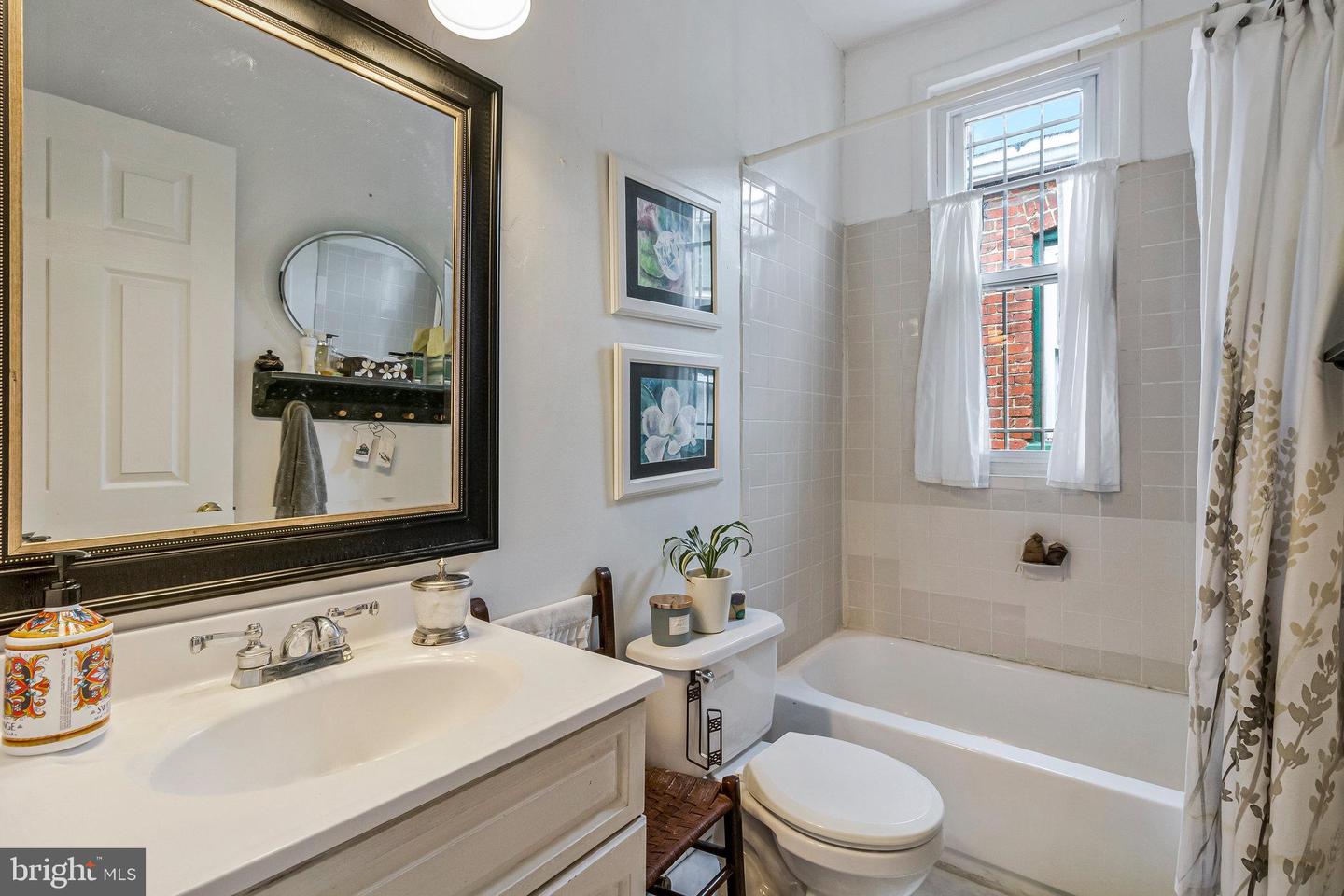 902 WESTMINSTER ST NW, WASHINGTON, District Of Columbia 20001, 6 Bedrooms Bedrooms, ,4 BathroomsBathrooms,Residential,For sale,902 WESTMINSTER ST NW,DCDC2200968 MLS # DCDC2200968