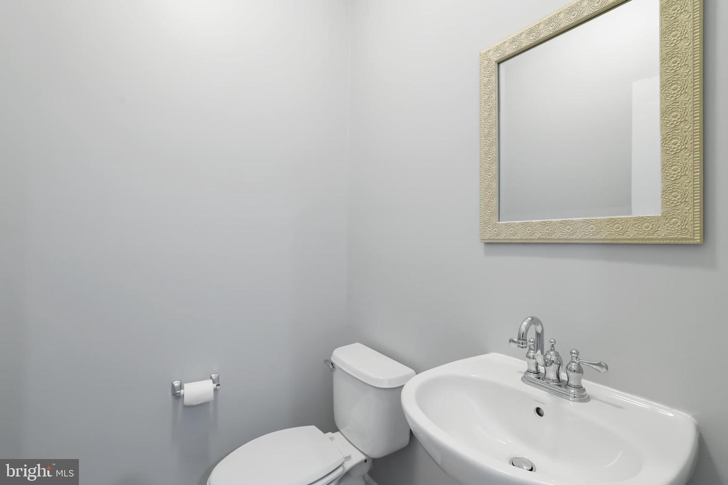 23462 TWIN FALLS TER, ASHBURN, Virginia 20148, 4 Bedrooms Bedrooms, ,3 BathroomsBathrooms,Residential,For sale,23462 TWIN FALLS TER,VALO2097148 MLS # VALO2097148