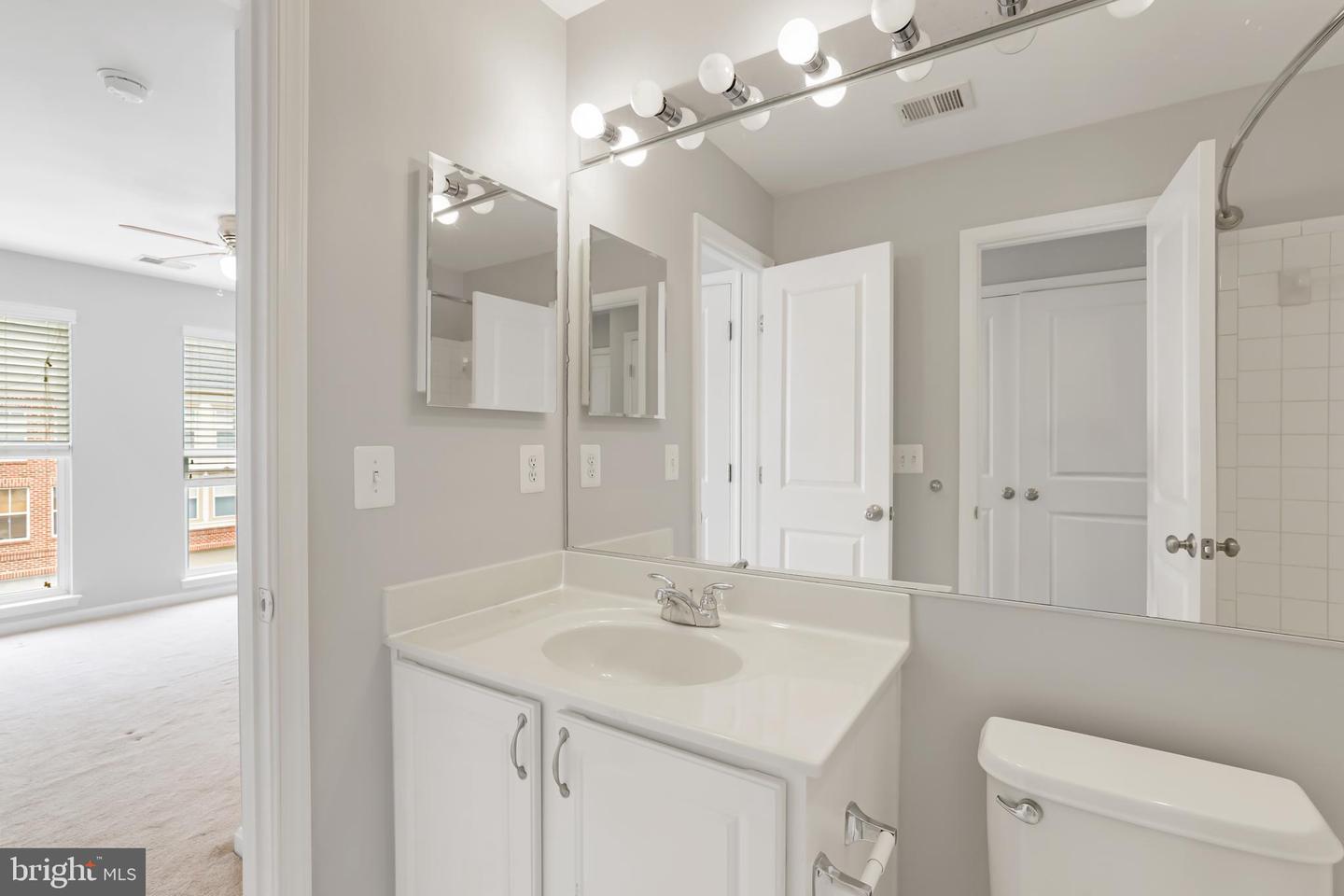23462 TWIN FALLS TER, ASHBURN, Virginia 20148, 4 Bedrooms Bedrooms, ,3 BathroomsBathrooms,Residential,For sale,23462 TWIN FALLS TER,VALO2097148 MLS # VALO2097148
