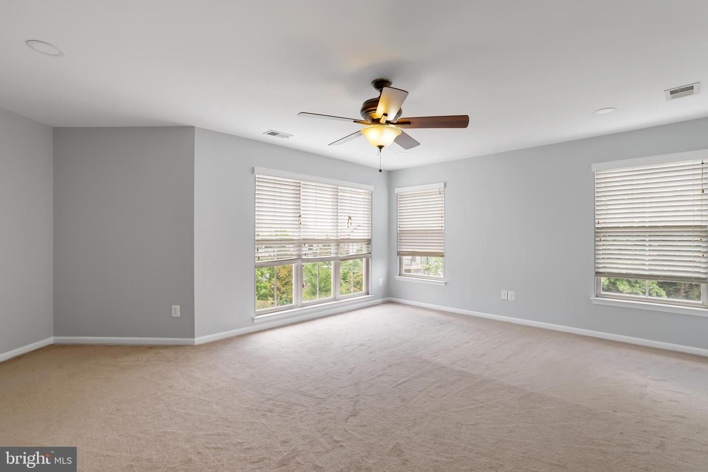 23462 TWIN FALLS TER, ASHBURN, Virginia 20148, 4 Bedrooms Bedrooms, ,3 BathroomsBathrooms,Residential,For sale,23462 TWIN FALLS TER,VALO2097148 MLS # VALO2097148