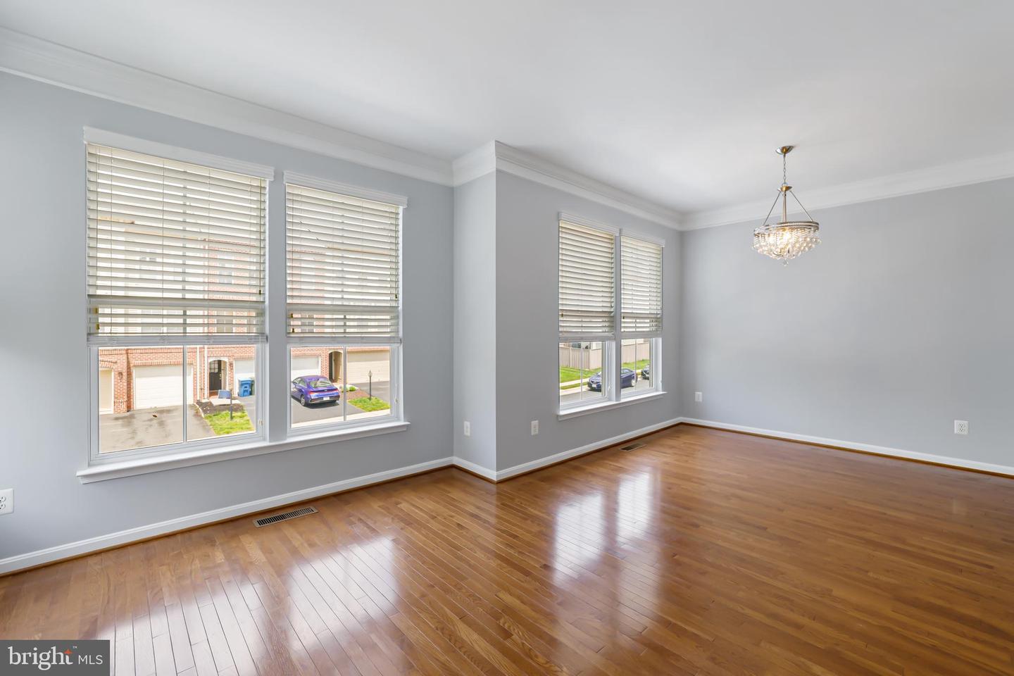 23462 TWIN FALLS TER, ASHBURN, Virginia 20148, 4 Bedrooms Bedrooms, ,3 BathroomsBathrooms,Residential,For sale,23462 TWIN FALLS TER,VALO2097148 MLS # VALO2097148