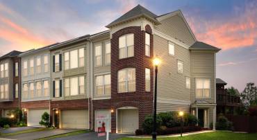 23462 TWIN FALLS TER, ASHBURN, Virginia 20148, 4 Bedrooms Bedrooms, ,3 BathroomsBathrooms,Residential,For sale,23462 TWIN FALLS TER,VALO2097148 MLS # VALO2097148
