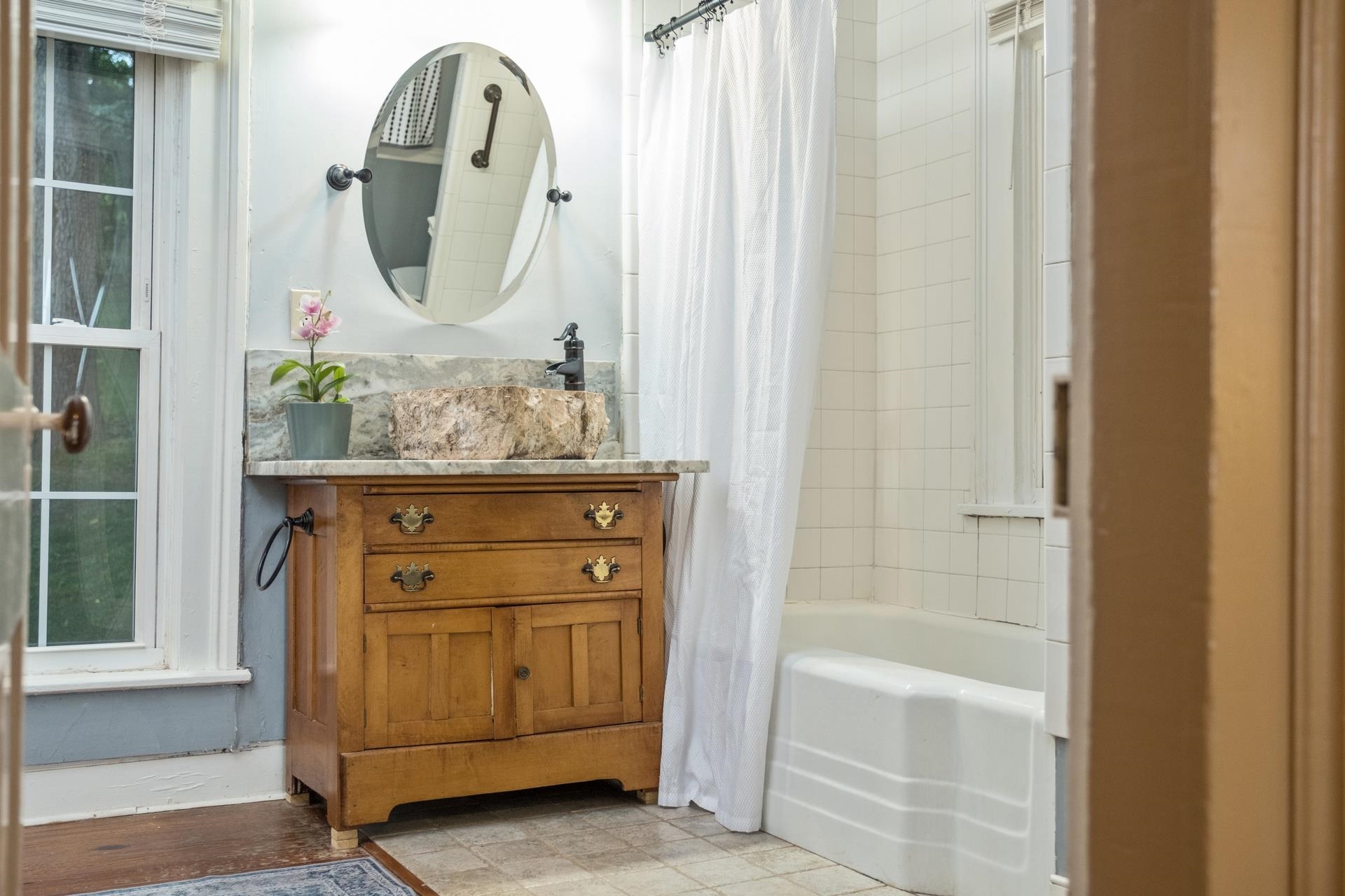 20 BAGBY ST, STAUNTON, Virginia 24401, 2 Bedrooms Bedrooms, ,1 BathroomBathrooms,Residential,20 BAGBY ST,666713 MLS # 666713