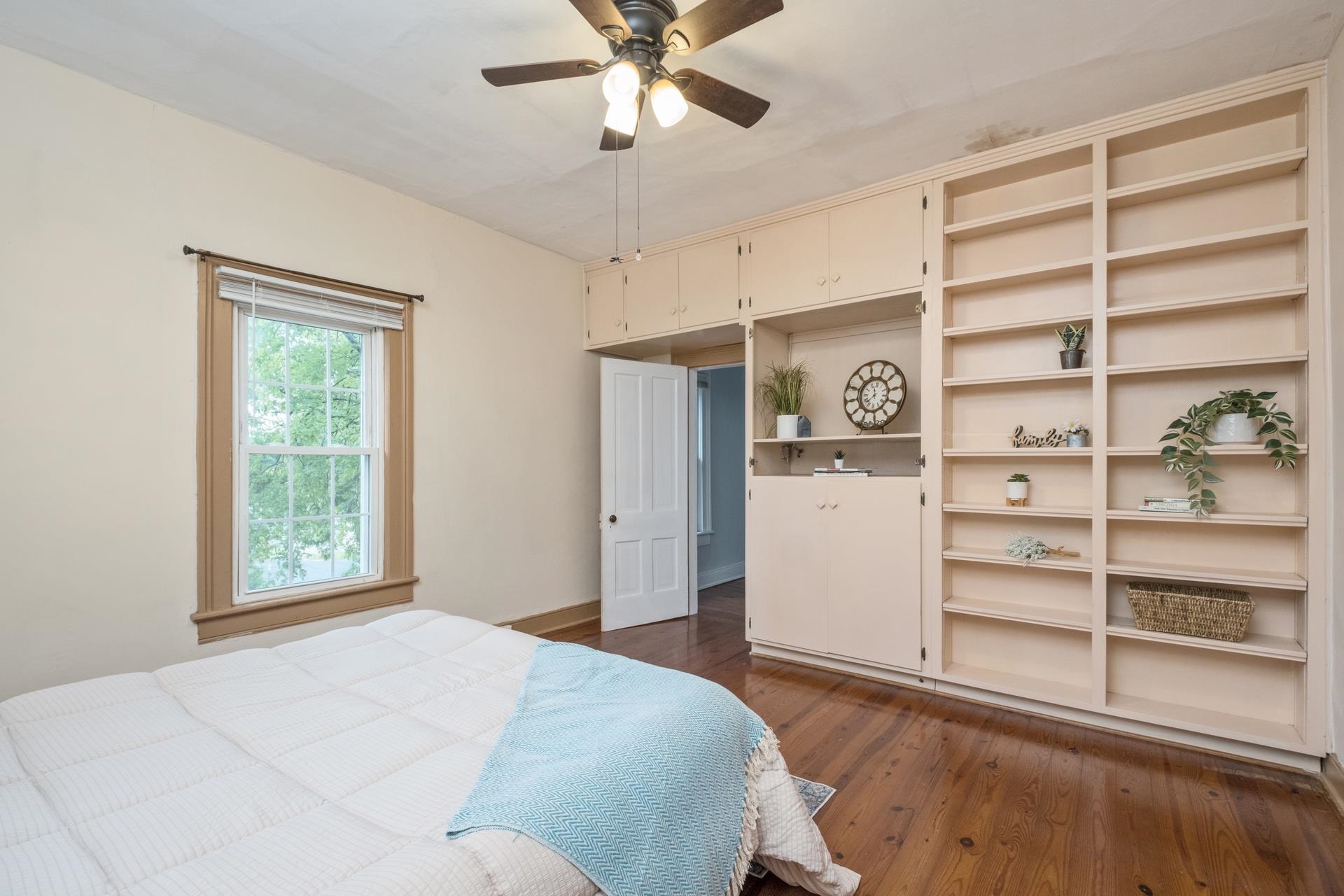 20 BAGBY ST, STAUNTON, Virginia 24401, 2 Bedrooms Bedrooms, ,1 BathroomBathrooms,Residential,20 BAGBY ST,666713 MLS # 666713
