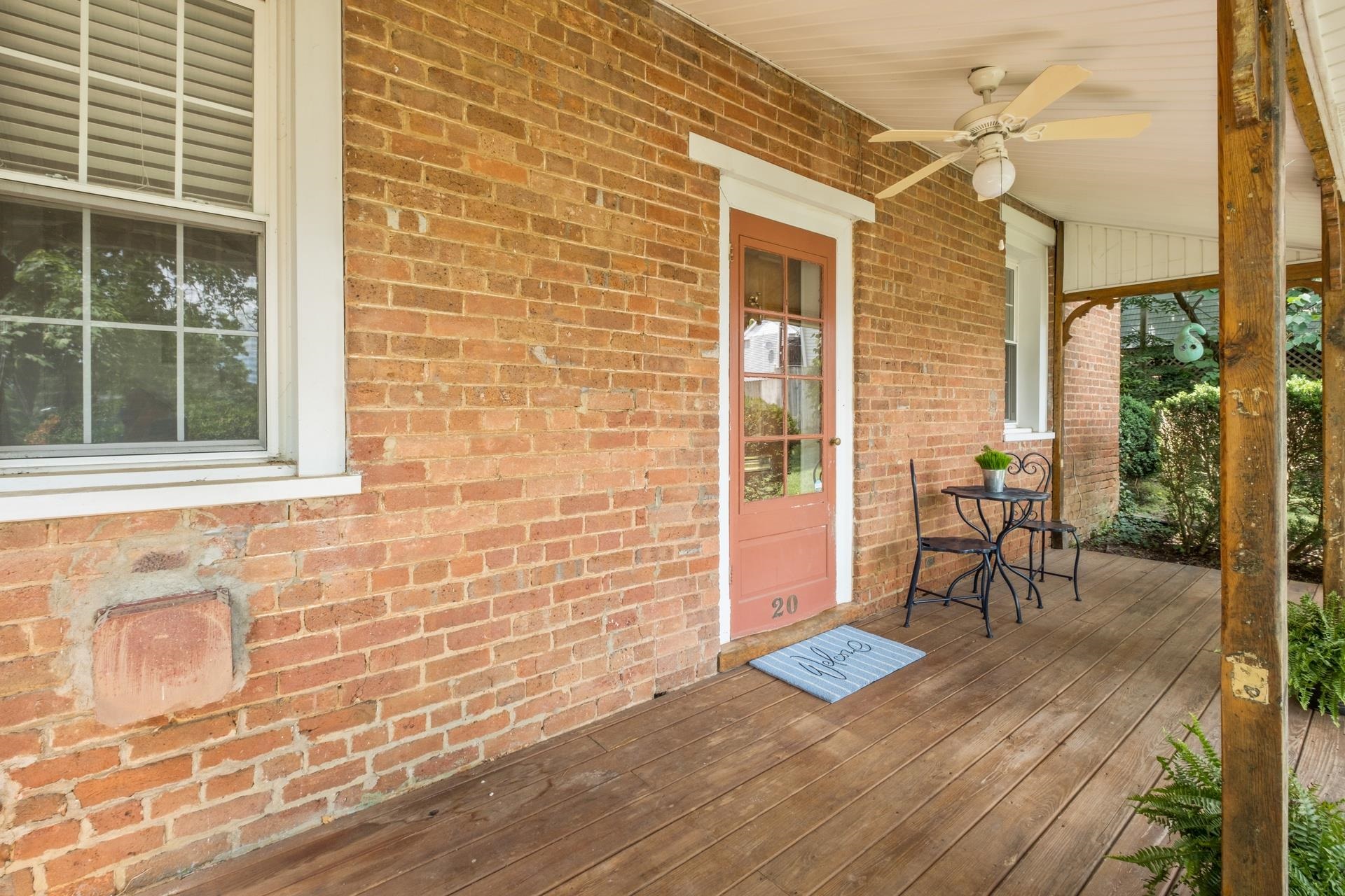 20 BAGBY ST, STAUNTON, Virginia 24401, 2 Bedrooms Bedrooms, ,1 BathroomBathrooms,Residential,20 BAGBY ST,666713 MLS # 666713