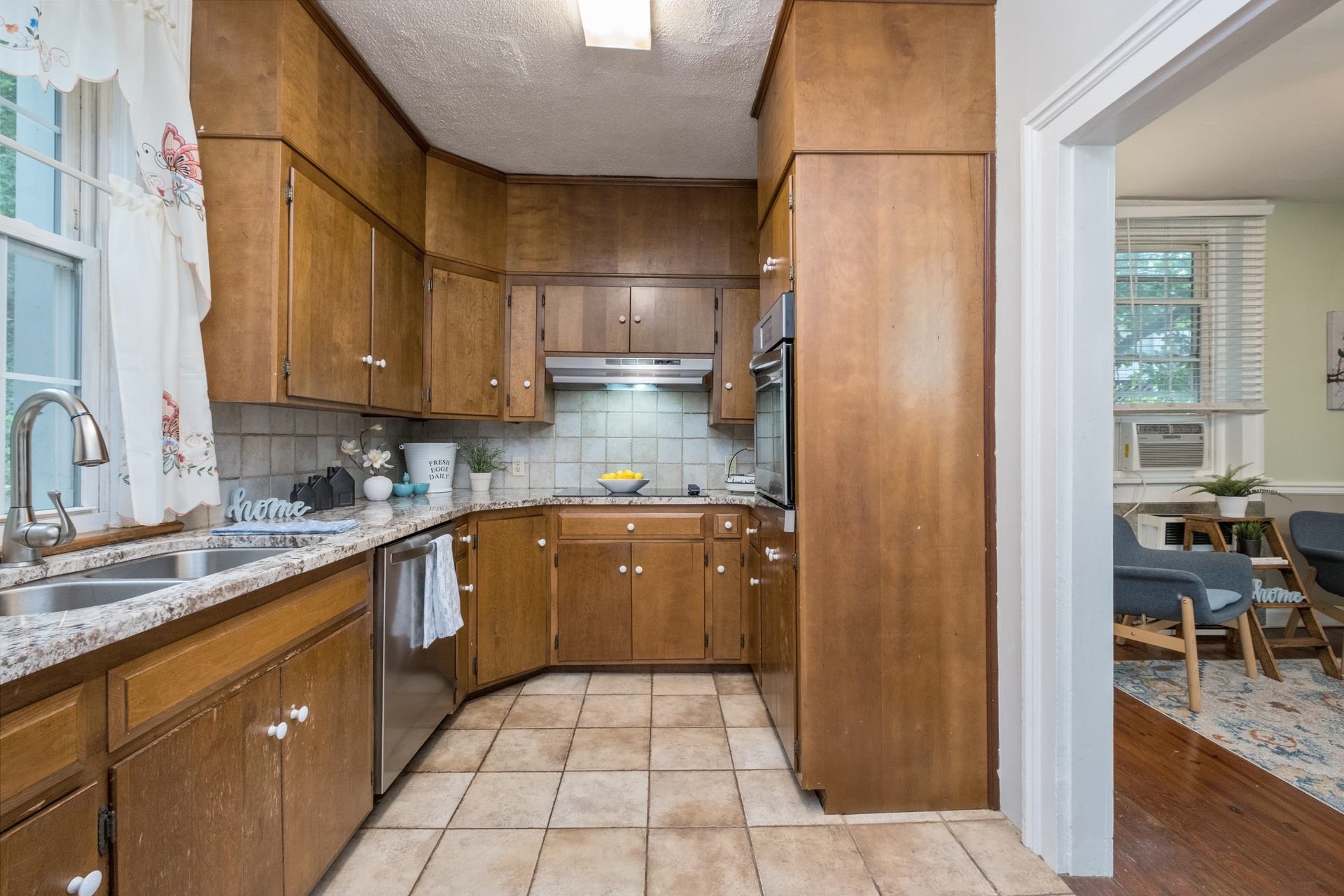 20 BAGBY ST, STAUNTON, Virginia 24401, 2 Bedrooms Bedrooms, ,1 BathroomBathrooms,Residential,20 BAGBY ST,666713 MLS # 666713