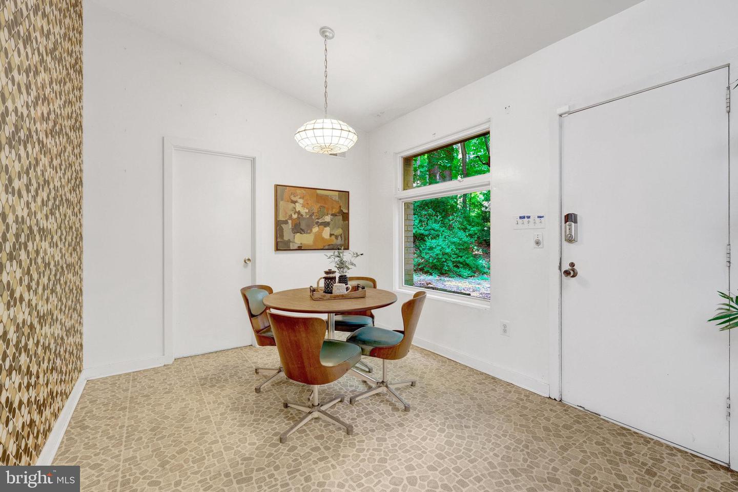 3520 GLENBROOK RD, FAIRFAX, Virginia 22031, 4 Bedrooms Bedrooms, ,3 BathroomsBathrooms,Residential,For sale,3520 GLENBROOK RD,VAFX2242138 MLS # VAFX2242138