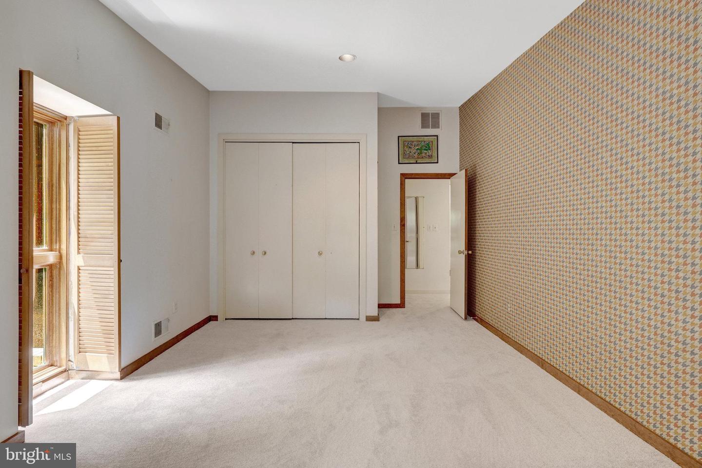 3520 GLENBROOK RD, FAIRFAX, Virginia 22031, 4 Bedrooms Bedrooms, ,3 BathroomsBathrooms,Residential,For sale,3520 GLENBROOK RD,VAFX2242138 MLS # VAFX2242138