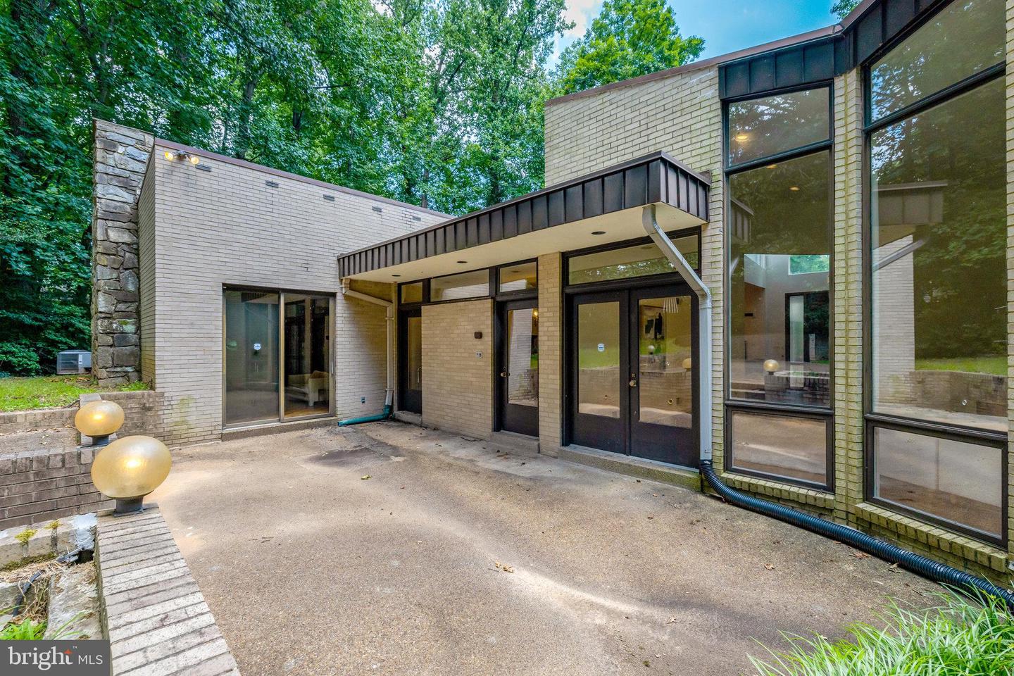 3520 GLENBROOK RD, FAIRFAX, Virginia 22031, 4 Bedrooms Bedrooms, ,3 BathroomsBathrooms,Residential,For sale,3520 GLENBROOK RD,VAFX2242138 MLS # VAFX2242138