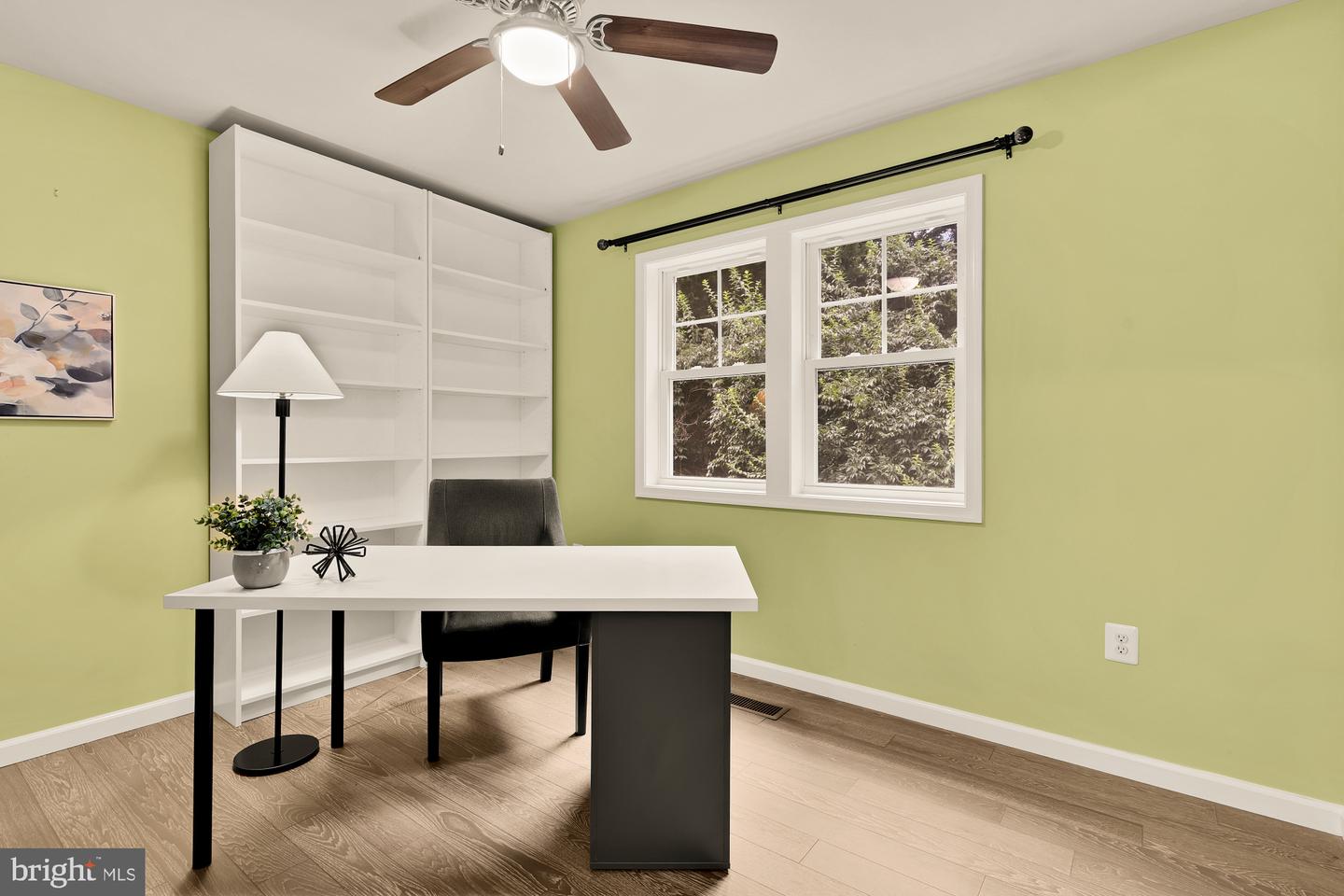 3124 CHEPSTOW LN, FALLS CHURCH, Virginia 22042, 5 Bedrooms Bedrooms, ,3 BathroomsBathrooms,Residential,For sale,3124 CHEPSTOW LN,VAFX2242368 MLS # VAFX2242368