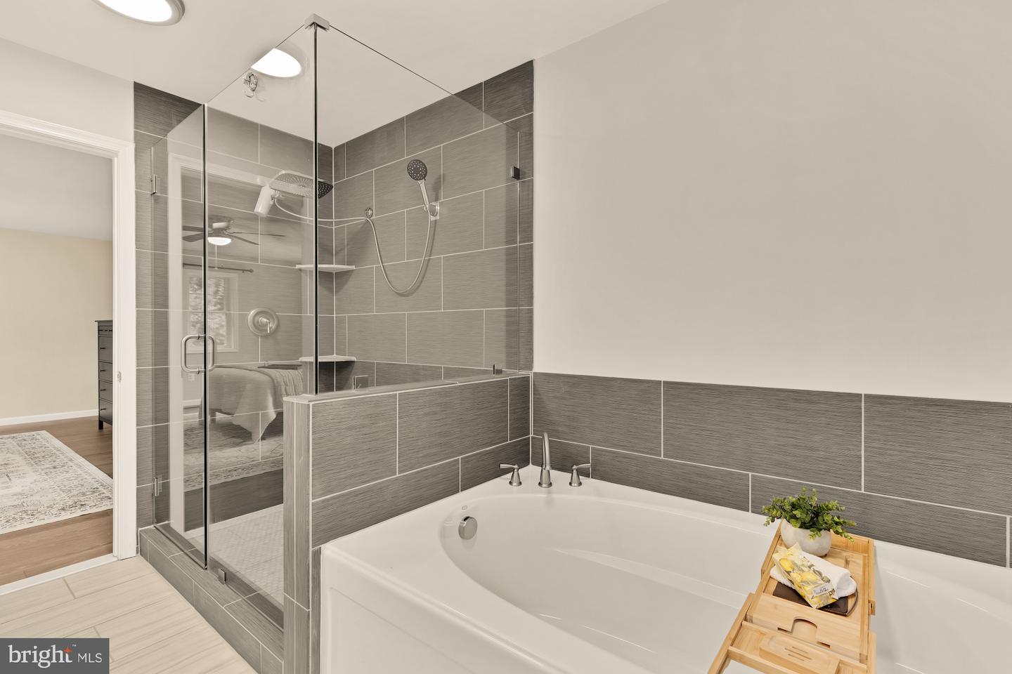 3124 CHEPSTOW LN, FALLS CHURCH, Virginia 22042, 5 Bedrooms Bedrooms, ,3 BathroomsBathrooms,Residential,For sale,3124 CHEPSTOW LN,VAFX2242368 MLS # VAFX2242368