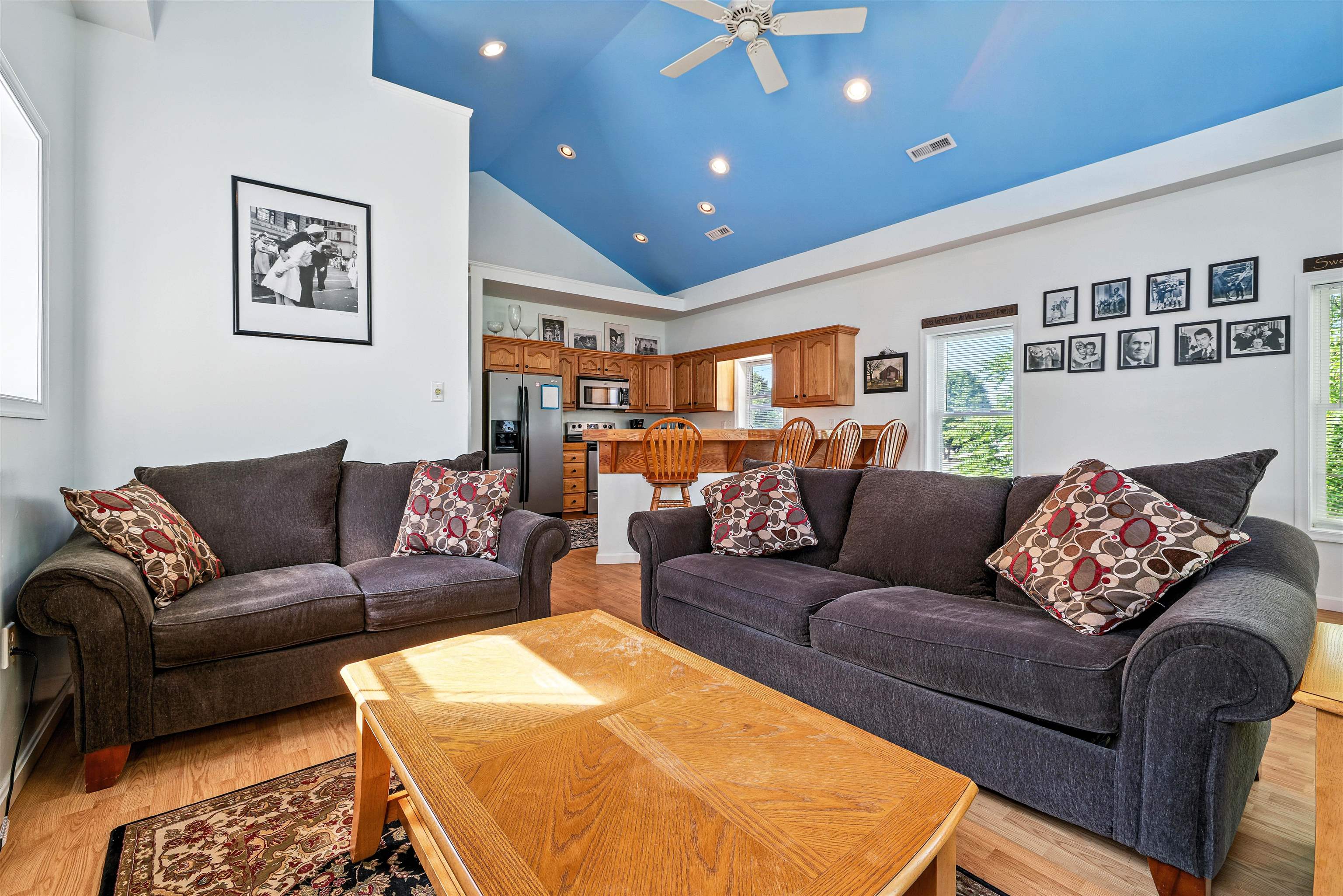 107 VIRGINIA AVE, SHENANDOAH, Virginia 22849, 2 Bedrooms Bedrooms, ,2 BathroomsBathrooms,Residential,107 VIRGINIA AVE,666721 MLS # 666721