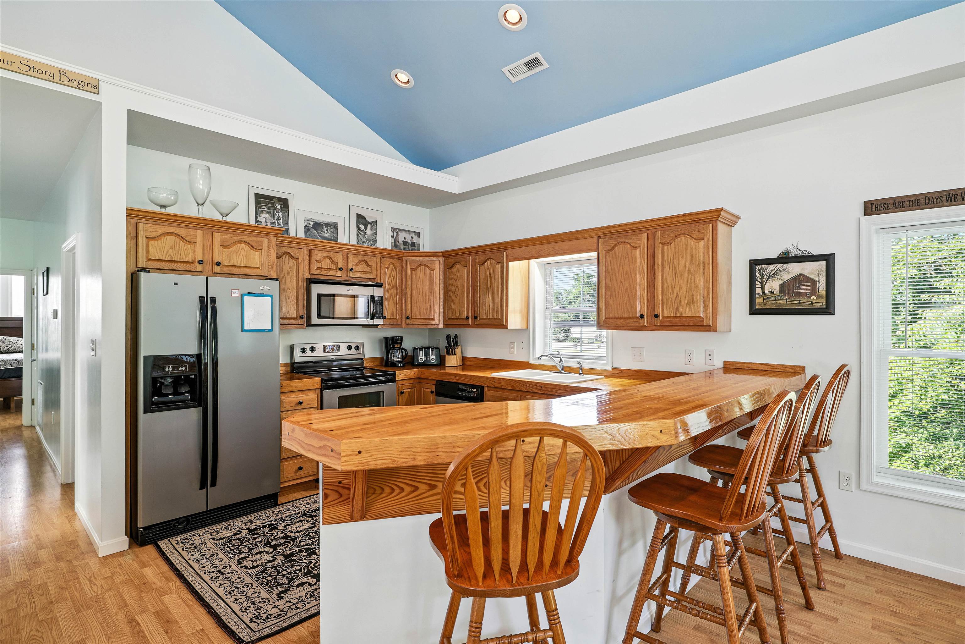 107 VIRGINIA AVE, SHENANDOAH, Virginia 22849, 2 Bedrooms Bedrooms, ,2 BathroomsBathrooms,Residential,107 VIRGINIA AVE,666721 MLS # 666721