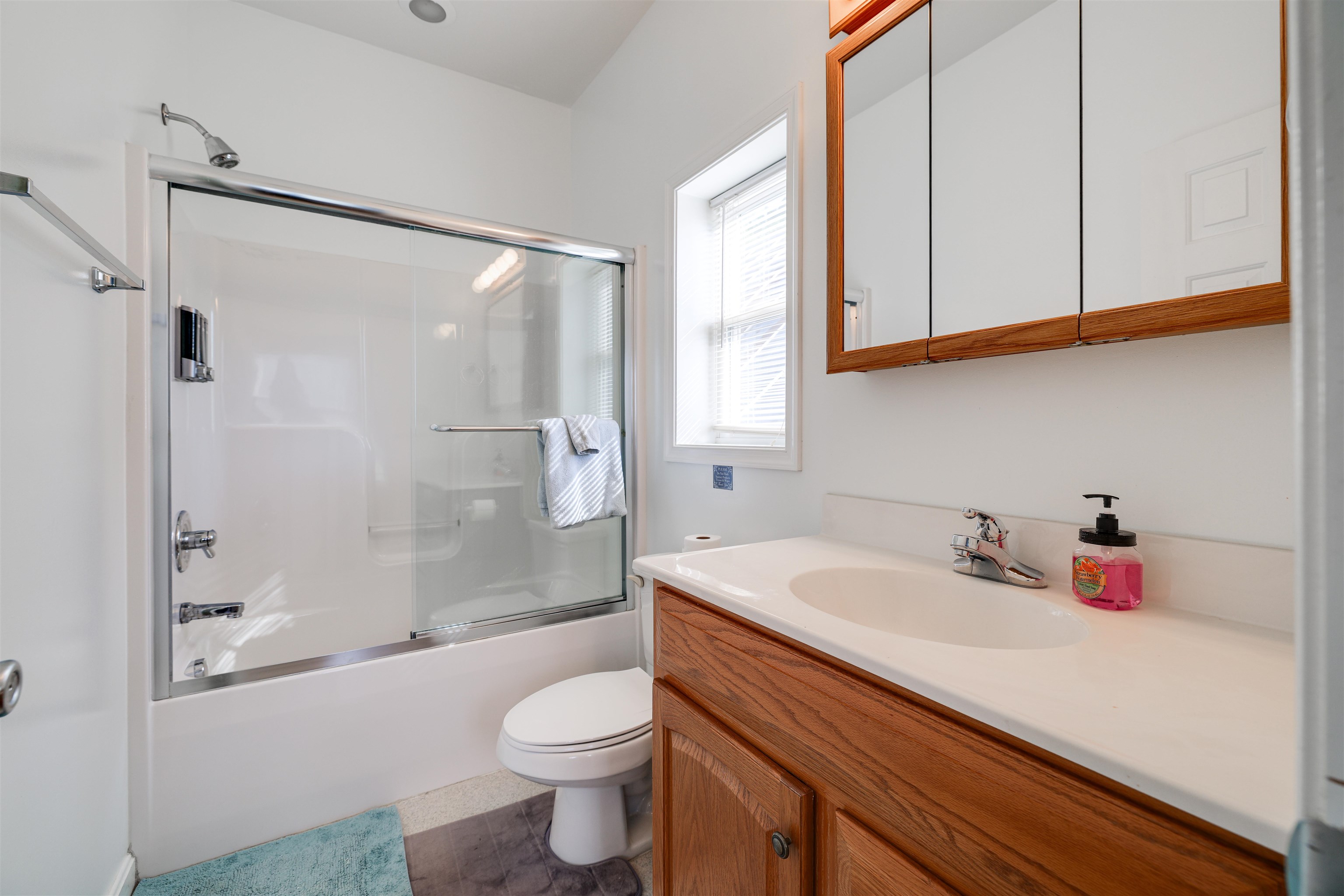107 VIRGINIA AVE, SHENANDOAH, Virginia 22849, 2 Bedrooms Bedrooms, ,2 BathroomsBathrooms,Residential,107 VIRGINIA AVE,666721 MLS # 666721