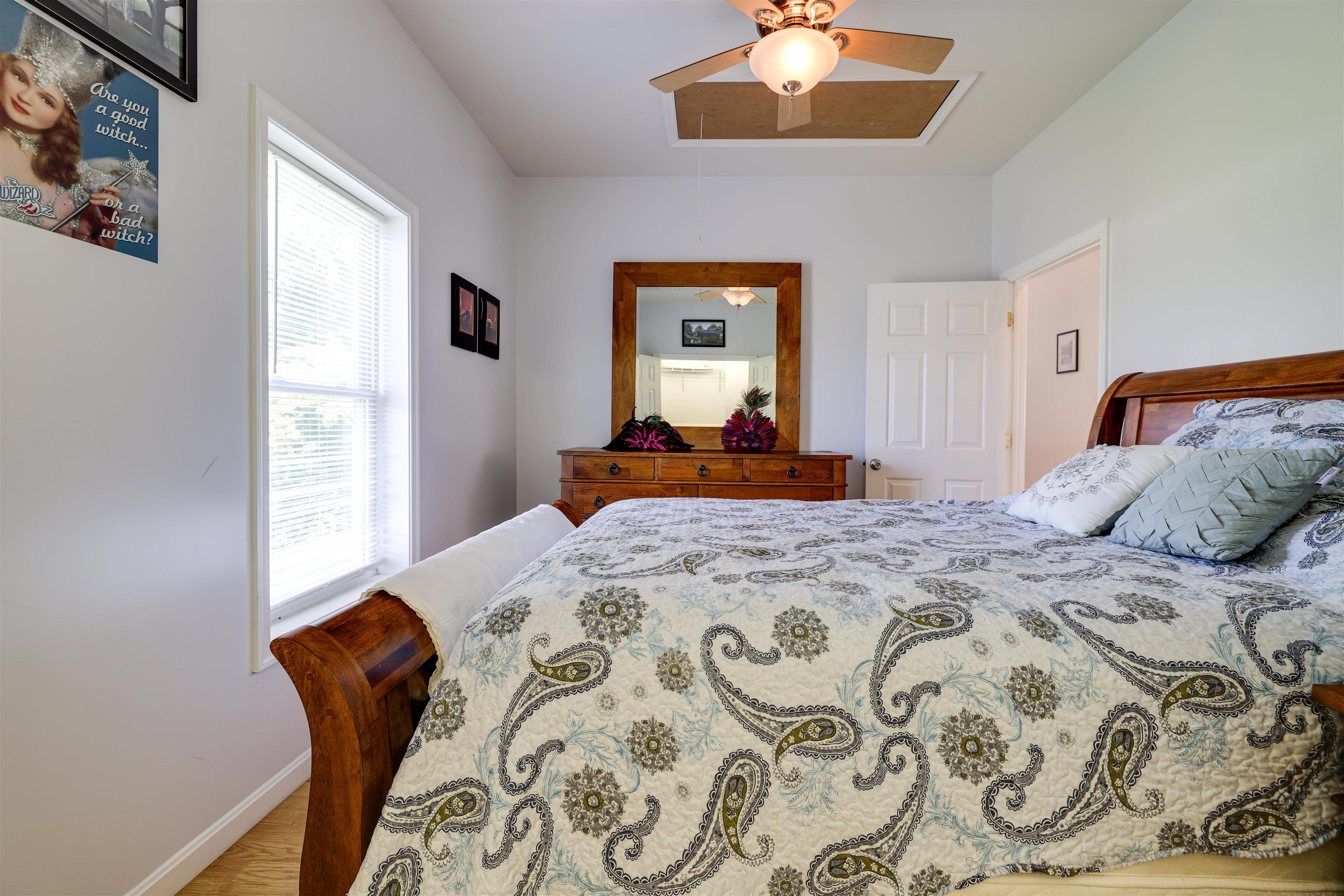 107 VIRGINIA AVE, SHENANDOAH, Virginia 22849, 2 Bedrooms Bedrooms, ,2 BathroomsBathrooms,Residential,107 VIRGINIA AVE,666721 MLS # 666721