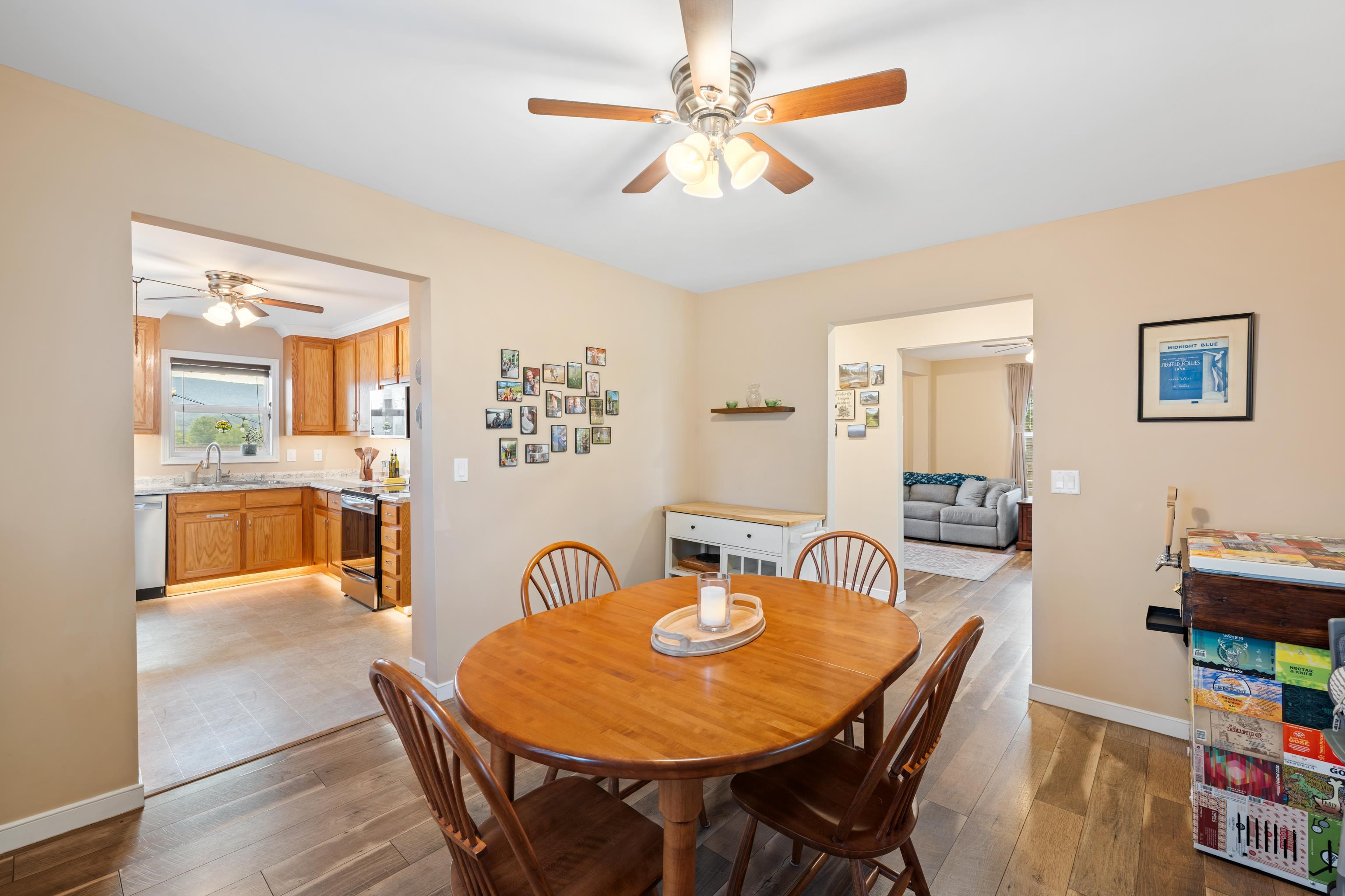 832 GRAYSON AVE, WAYNESBORO, Virginia 22980, 4 Bedrooms Bedrooms, ,2 BathroomsBathrooms,Residential,832 GRAYSON AVE,666723 MLS # 666723