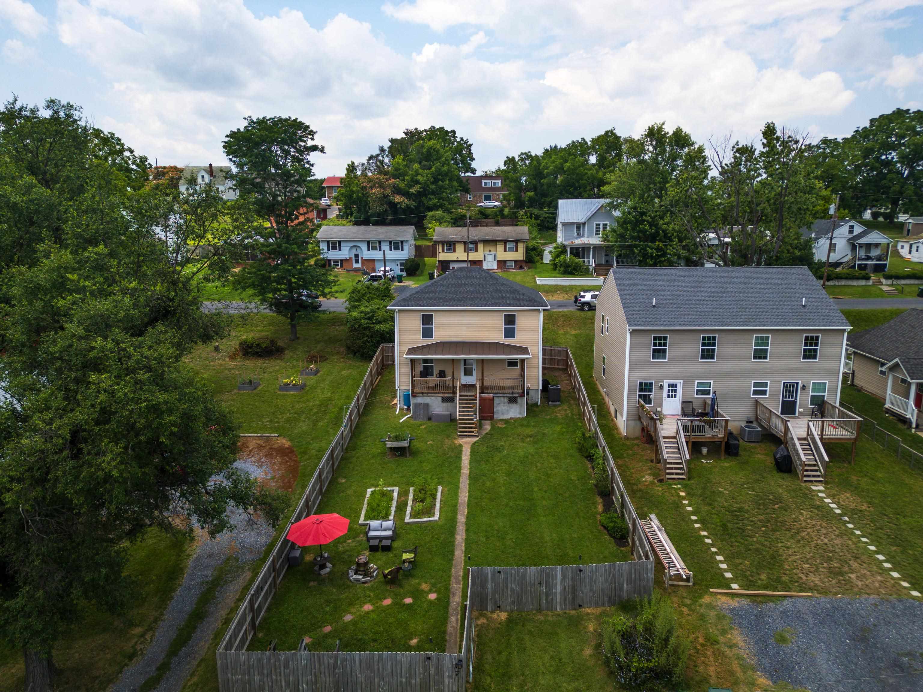832 GRAYSON AVE, WAYNESBORO, Virginia 22980, 4 Bedrooms Bedrooms, ,2 BathroomsBathrooms,Residential,832 GRAYSON AVE,666723 MLS # 666723
