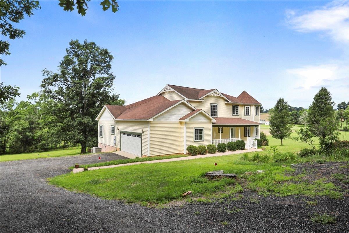 114 MEAGANS RUN RD, WOODSTOCK, Virginia 22664, 3 Bedrooms Bedrooms, ,2 BathroomsBathrooms,Residential,114 MEAGANS RUN RD,666725 MLS # 666725