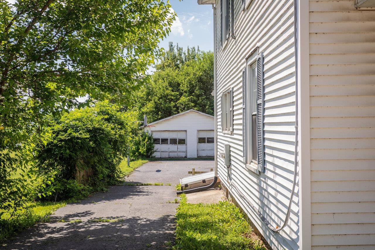 1221 KEEZLETOWN RD, WEYERS CAVE, Virginia 24486, 3 Bedrooms Bedrooms, ,1 BathroomBathrooms,Residential,1221 KEEZLETOWN RD,666733 MLS # 666733