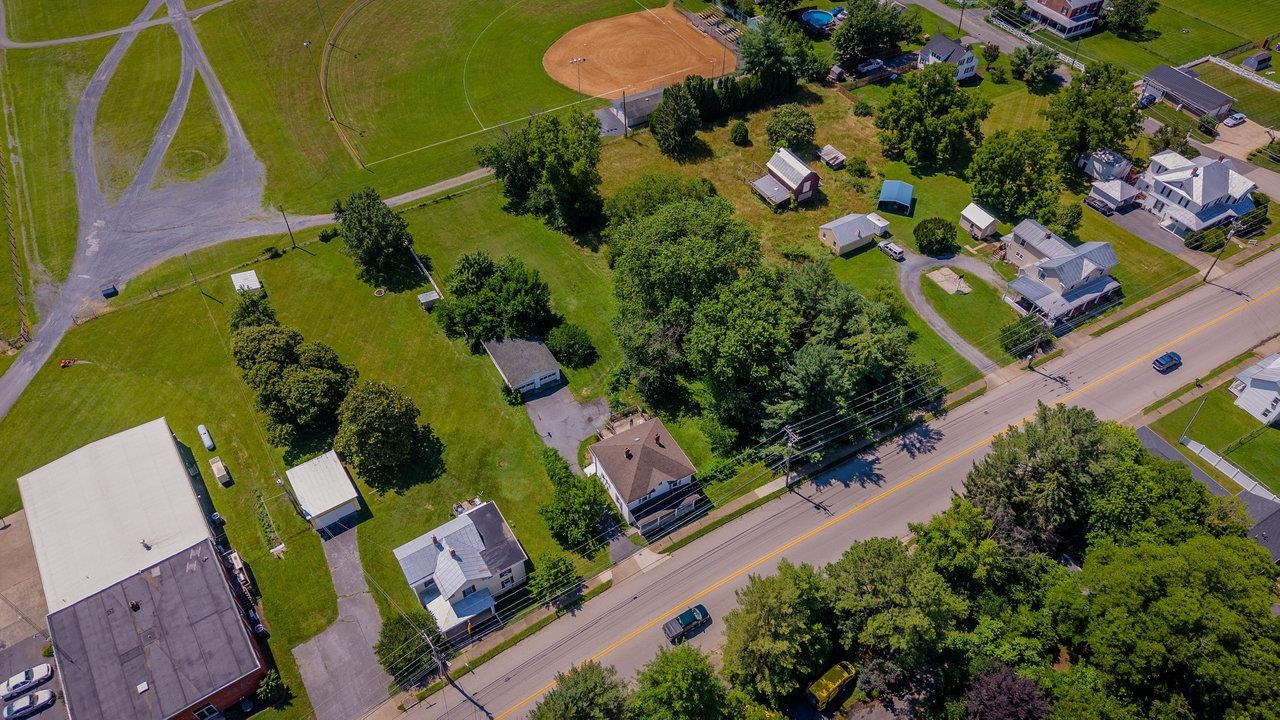 1221 KEEZLETOWN RD, WEYERS CAVE, Virginia 24486, 3 Bedrooms Bedrooms, ,1 BathroomBathrooms,Residential,1221 KEEZLETOWN RD,666733 MLS # 666733