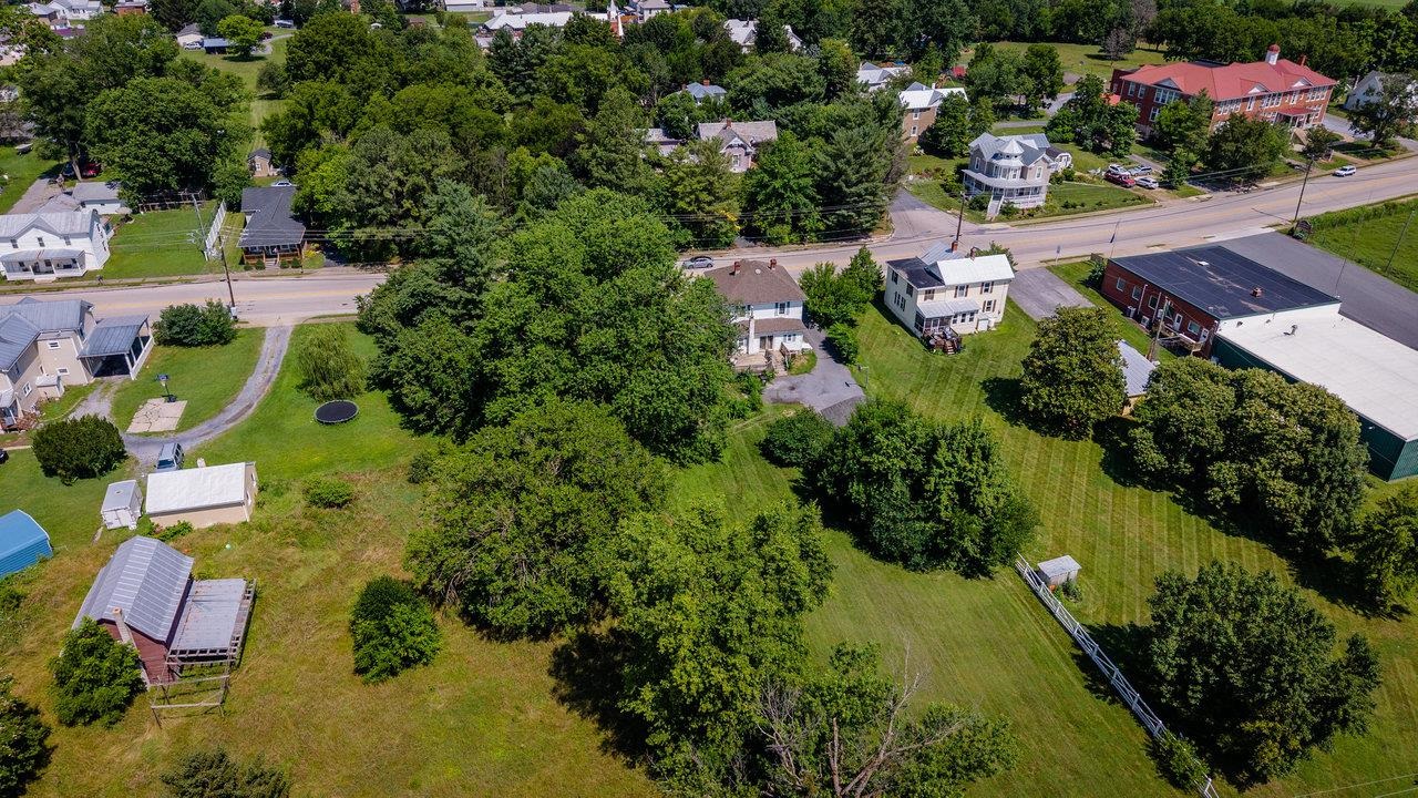 1221 KEEZLETOWN RD, WEYERS CAVE, Virginia 24486, 3 Bedrooms Bedrooms, ,1 BathroomBathrooms,Residential,1221 KEEZLETOWN RD,666733 MLS # 666733