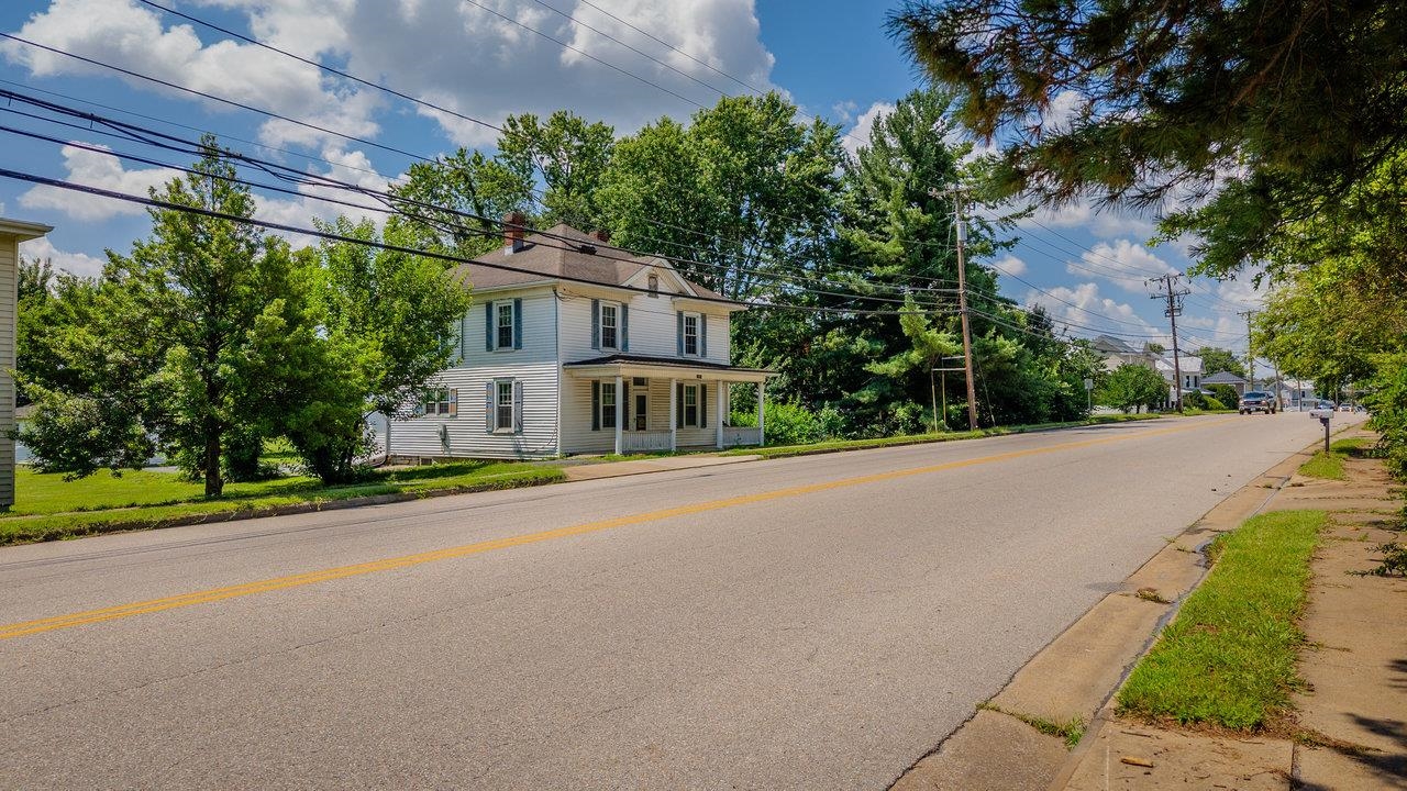 1221 KEEZLETOWN RD, WEYERS CAVE, Virginia 24486, 3 Bedrooms Bedrooms, ,1 BathroomBathrooms,Residential,1221 KEEZLETOWN RD,666733 MLS # 666733