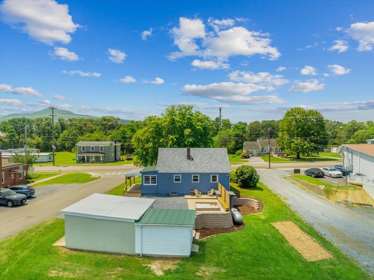 774 W MAIN ST, STANLEY, Virginia 22851, 3 Bedrooms Bedrooms, ,1 BathroomBathrooms,Residential,774 W MAIN ST,666734 MLS # 666734