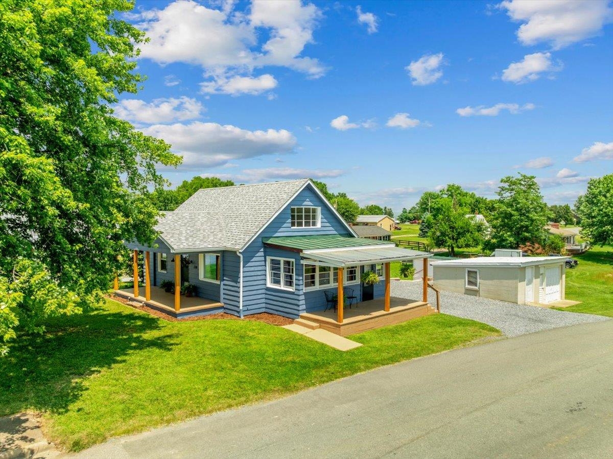 774 W MAIN ST, STANLEY, Virginia 22851, 3 Bedrooms Bedrooms, ,1 BathroomBathrooms,Residential,774 W MAIN ST,666734 MLS # 666734