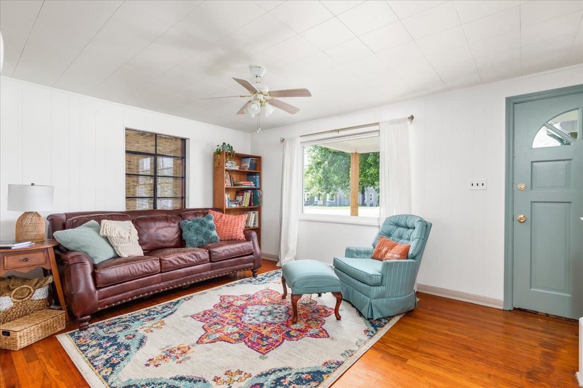 774 W MAIN ST, STANLEY, Virginia 22851, 3 Bedrooms Bedrooms, ,1 BathroomBathrooms,Residential,774 W MAIN ST,666734 MLS # 666734