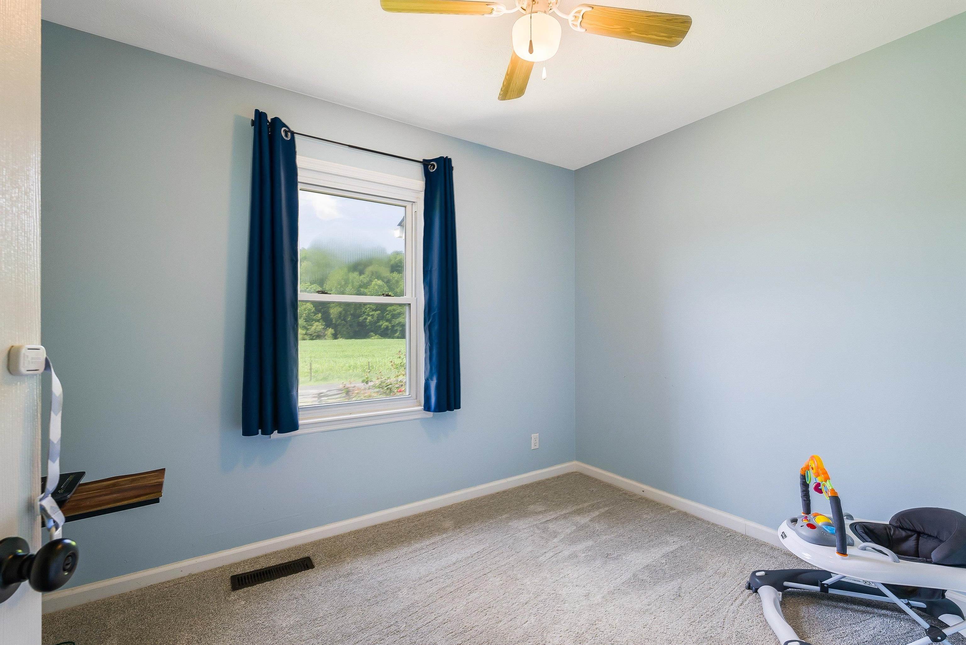 1819 MOFFETT BRANCH RD, CHURCHVILLE, Virginia 24421, 4 Bedrooms Bedrooms, ,2 BathroomsBathrooms,Residential,1819 MOFFETT BRANCH RD,666741 MLS # 666741