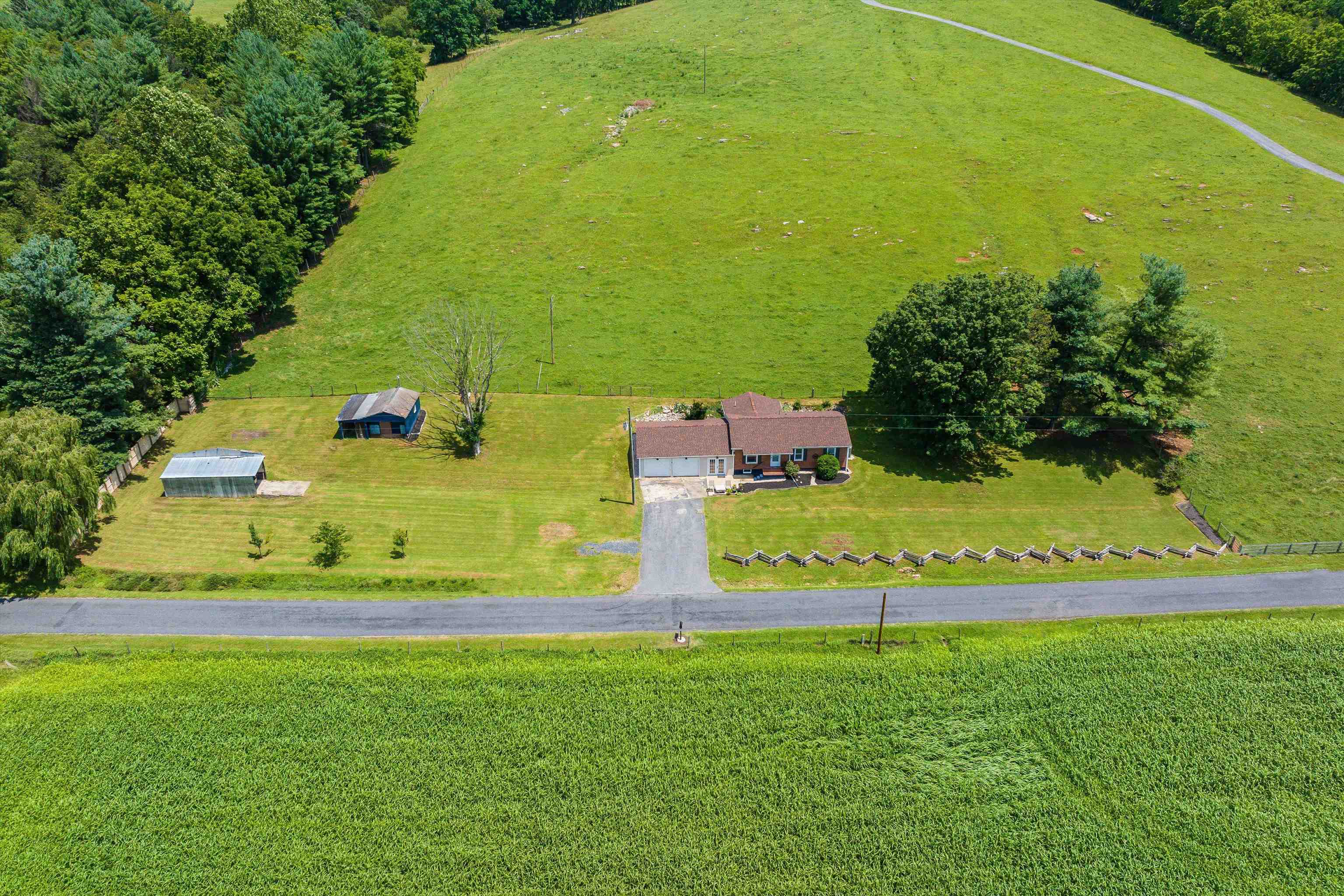1819 MOFFETT BRANCH RD, CHURCHVILLE, Virginia 24421, 4 Bedrooms Bedrooms, ,2 BathroomsBathrooms,Residential,1819 MOFFETT BRANCH RD,666741 MLS # 666741