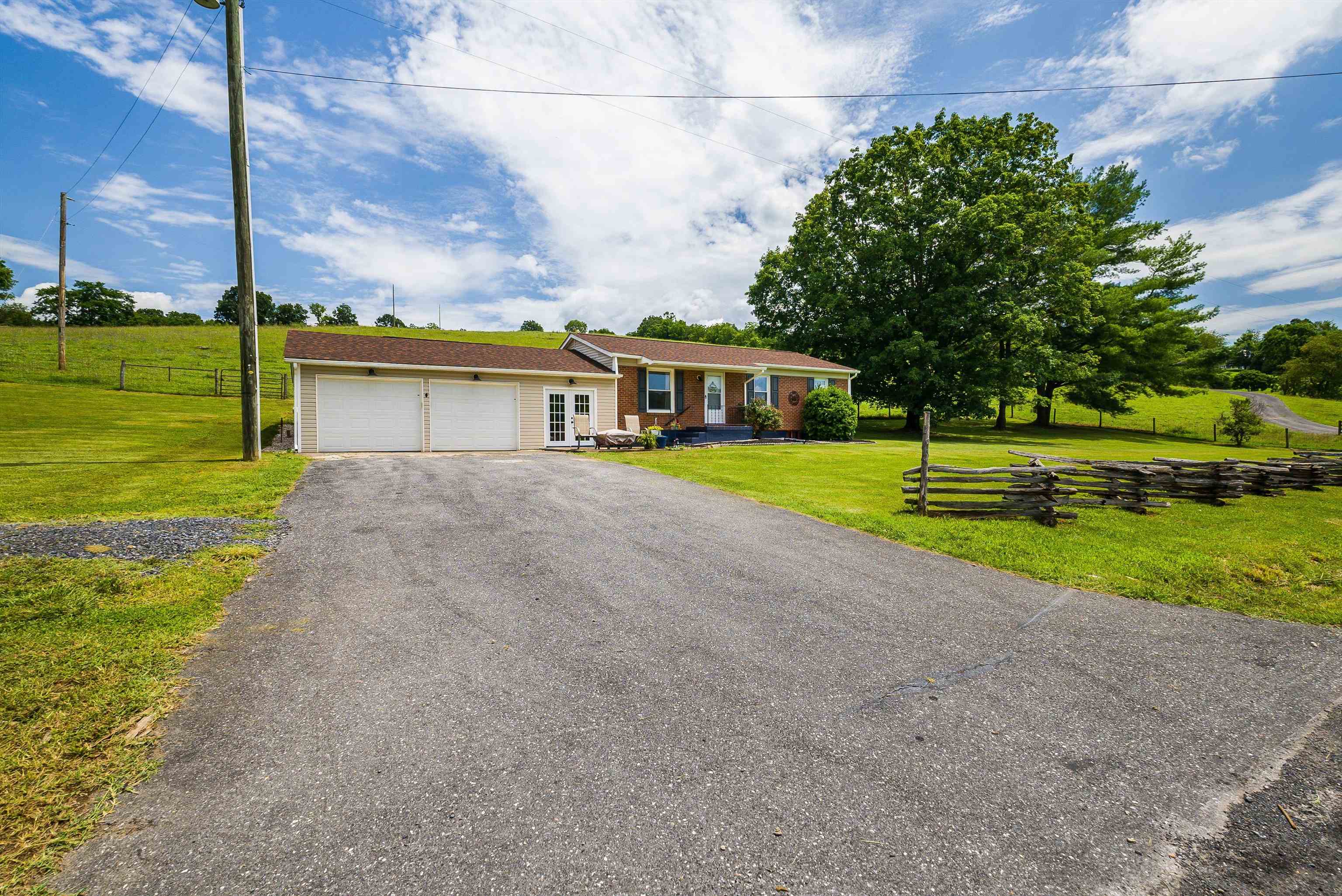 1819 MOFFETT BRANCH RD, CHURCHVILLE, Virginia 24421, 4 Bedrooms Bedrooms, ,2 BathroomsBathrooms,Residential,1819 MOFFETT BRANCH RD,666741 MLS # 666741