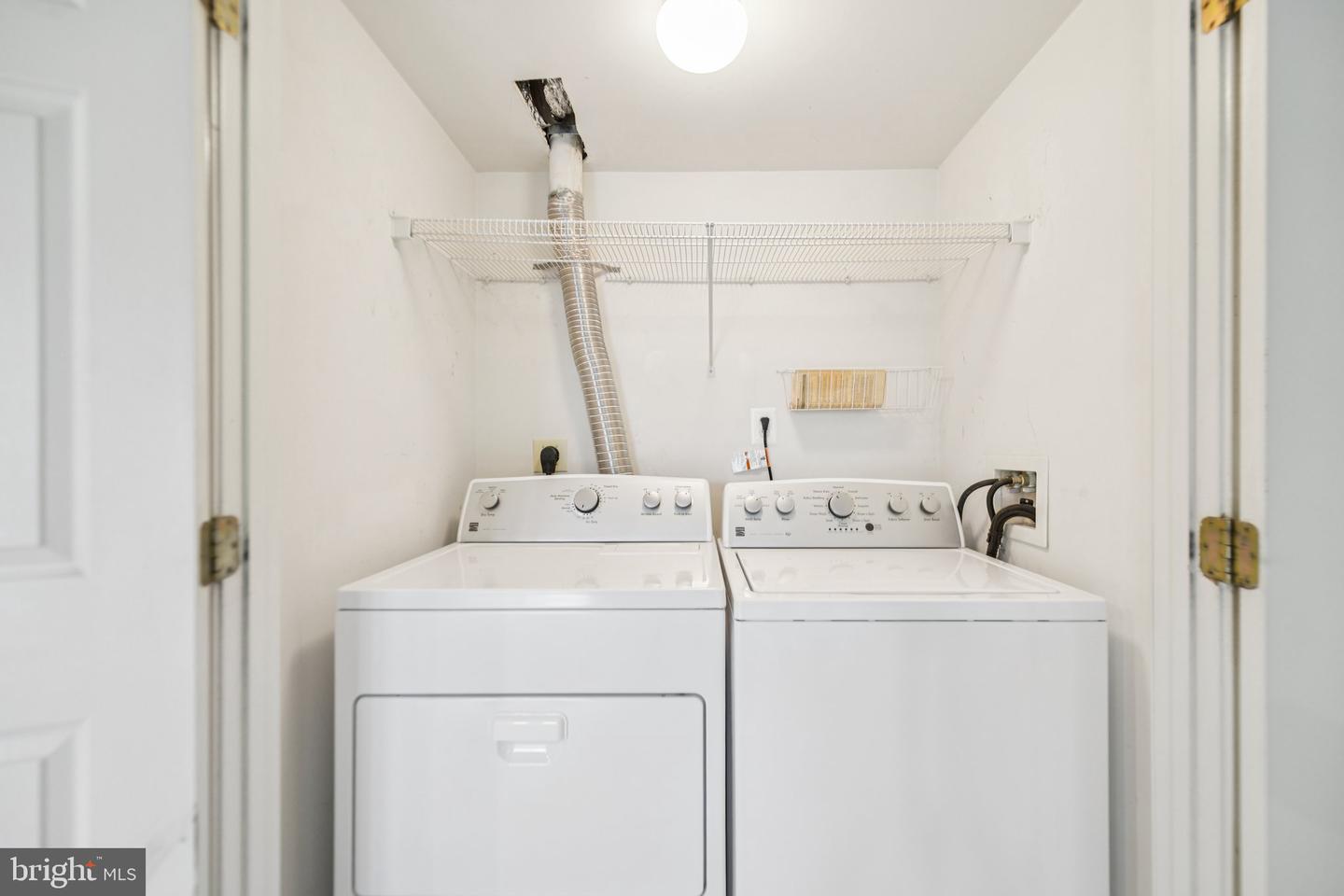 45507 TRAIL RUN TER, STERLING, Virginia 20164, 3 Bedrooms Bedrooms, ,2 BathroomsBathrooms,Residential,For sale,45507 TRAIL RUN TER,VALO2097666 MLS # VALO2097666