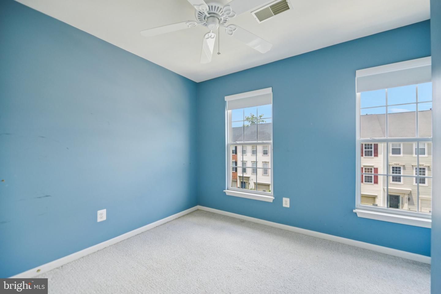 45507 TRAIL RUN TER, STERLING, Virginia 20164, 3 Bedrooms Bedrooms, ,2 BathroomsBathrooms,Residential,For sale,45507 TRAIL RUN TER,VALO2097666 MLS # VALO2097666