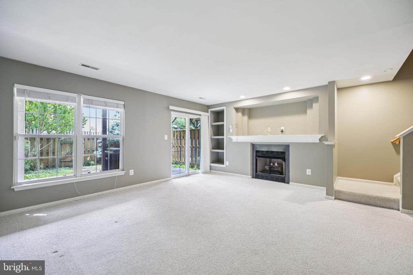 45507 TRAIL RUN TER, STERLING, Virginia 20164, 3 Bedrooms Bedrooms, ,2 BathroomsBathrooms,Residential,For sale,45507 TRAIL RUN TER,VALO2097666 MLS # VALO2097666