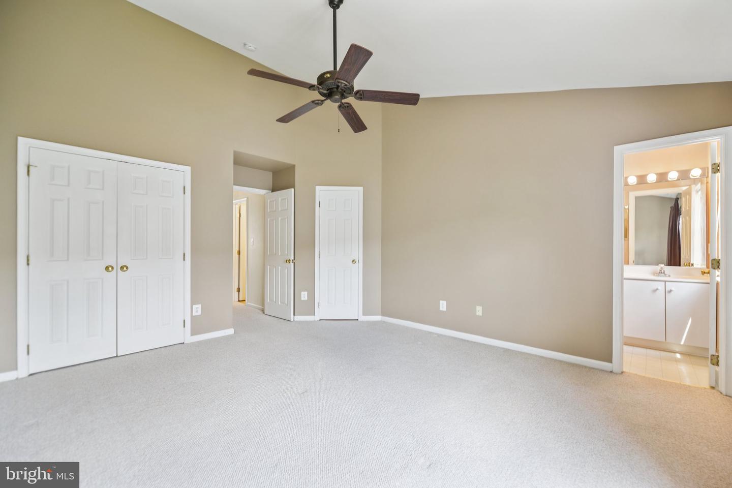 45507 TRAIL RUN TER, STERLING, Virginia 20164, 3 Bedrooms Bedrooms, ,2 BathroomsBathrooms,Residential,For sale,45507 TRAIL RUN TER,VALO2097666 MLS # VALO2097666