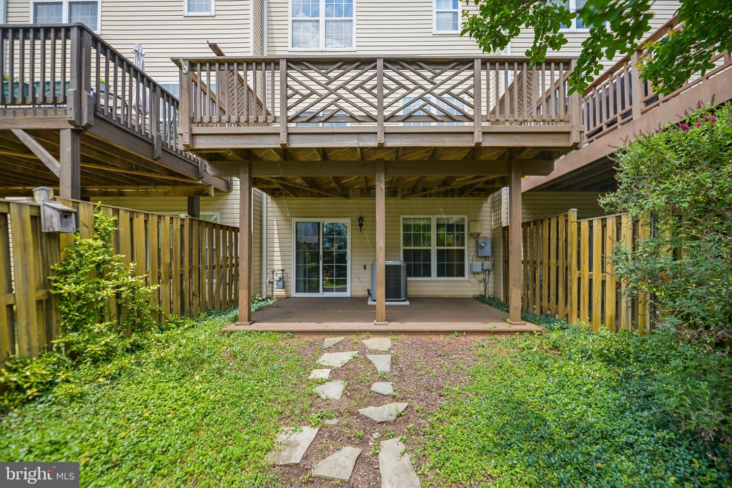 45507 TRAIL RUN TER, STERLING, Virginia 20164, 3 Bedrooms Bedrooms, ,2 BathroomsBathrooms,Residential,For sale,45507 TRAIL RUN TER,VALO2097666 MLS # VALO2097666