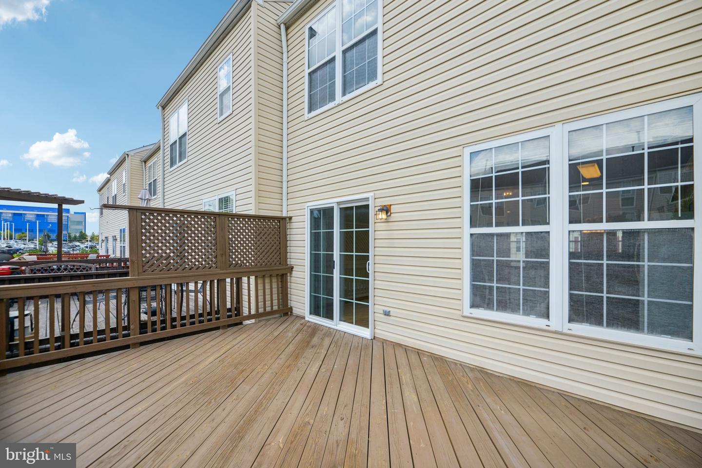 45507 TRAIL RUN TER, STERLING, Virginia 20164, 3 Bedrooms Bedrooms, ,2 BathroomsBathrooms,Residential,For sale,45507 TRAIL RUN TER,VALO2097666 MLS # VALO2097666