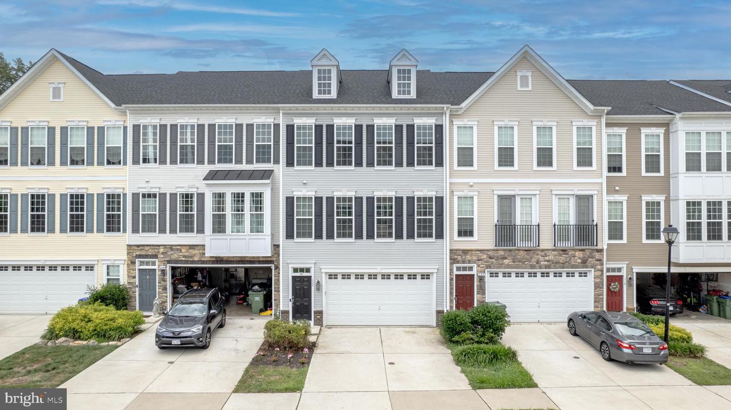 122 THRESHER LN #22, STAFFORD, Virginia 22554, 4 Bedrooms Bedrooms, ,3 BathroomsBathrooms,Residential,For sale,122 THRESHER LN #22,VAST2039178 MLS # VAST2039178
