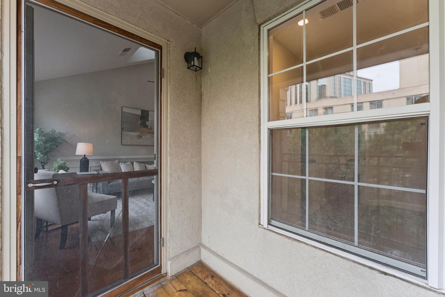 2330 14TH ST N #408, ARLINGTON, Virginia 22201, 3 Bedrooms Bedrooms, ,2 BathroomsBathrooms,Residential,For sale,2330 14TH ST N #408,VAAR2058282 MLS # VAAR2058282