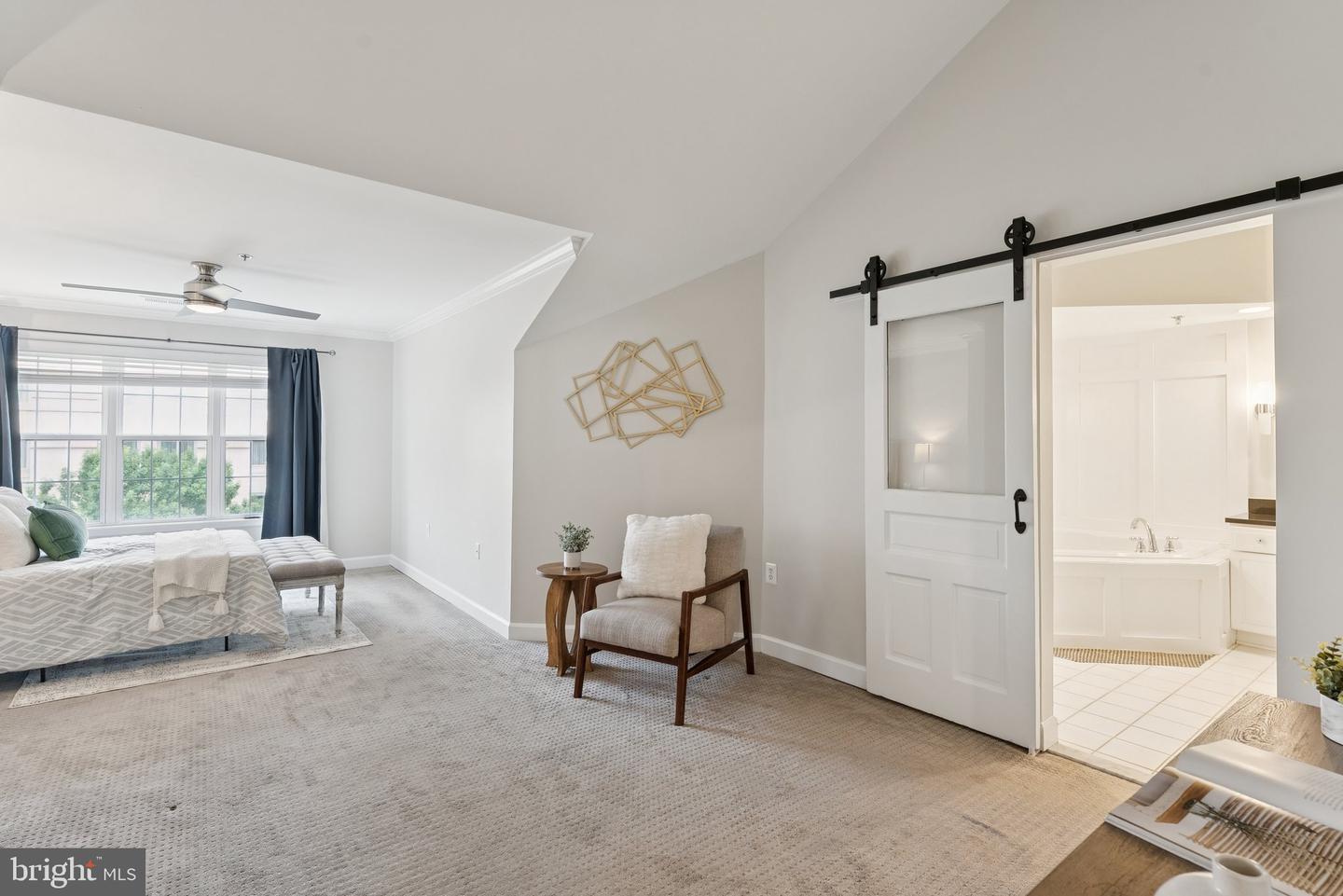 2330 14TH ST N #408, ARLINGTON, Virginia 22201, 3 Bedrooms Bedrooms, ,2 BathroomsBathrooms,Residential,For sale,2330 14TH ST N #408,VAAR2058282 MLS # VAAR2058282